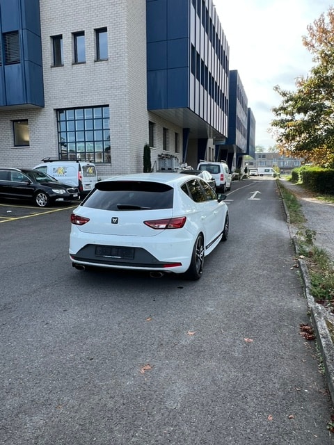 SEAT Leon 2.0 TSI Cupra 280 DSG-image-2
