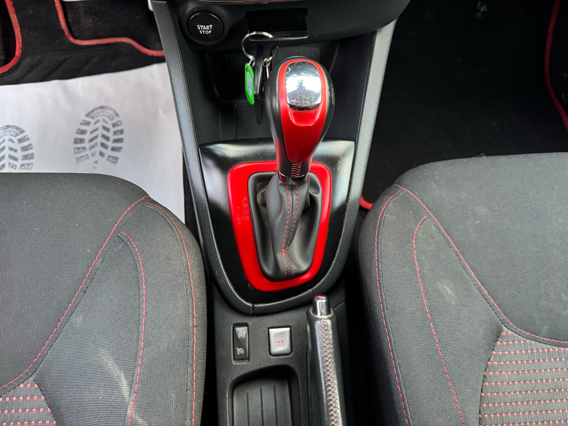 RENAULT Clio 1.6 T RS 200 EDC-image-21