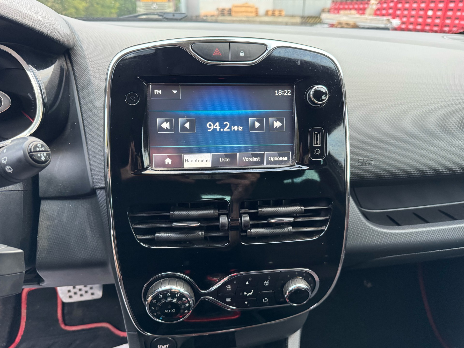 RENAULT Clio 1.6 T RS 200 EDC-image-23