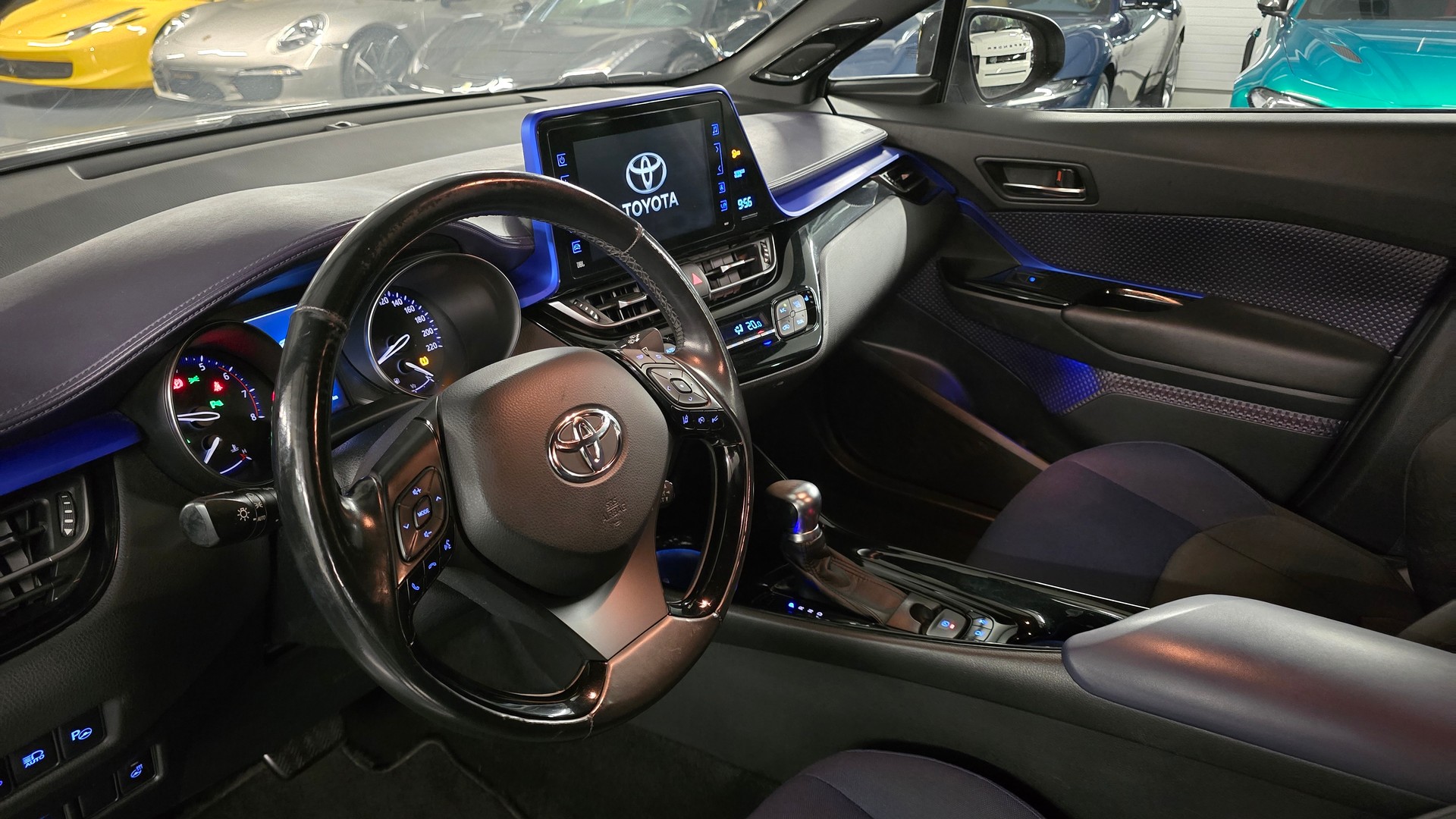 TOYOTA C-HR 1.2 Turbo Style 4WD Multidrive S-image-14