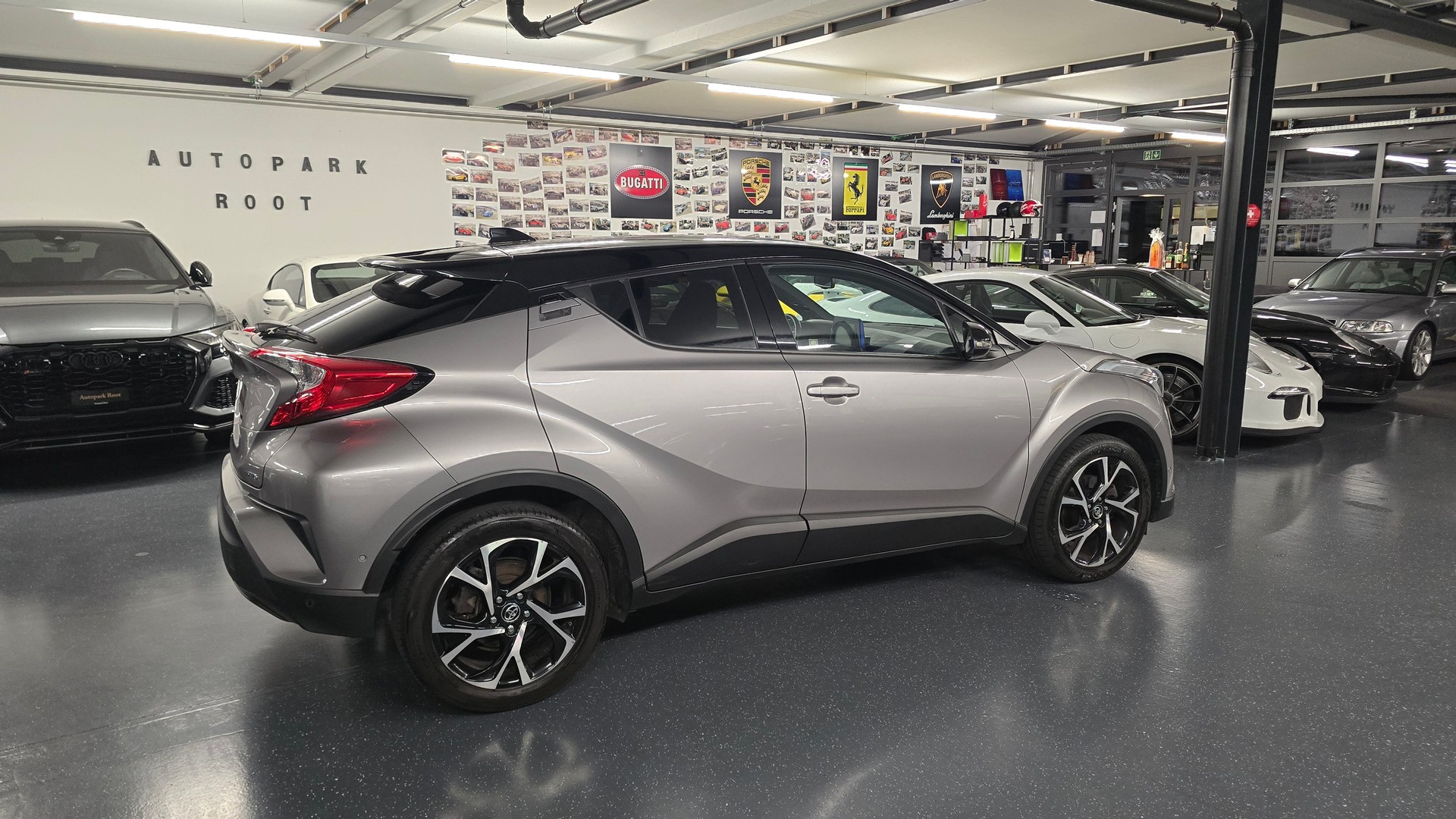 TOYOTA C-HR 1.2 Turbo Style 4WD Multidrive S-image-4