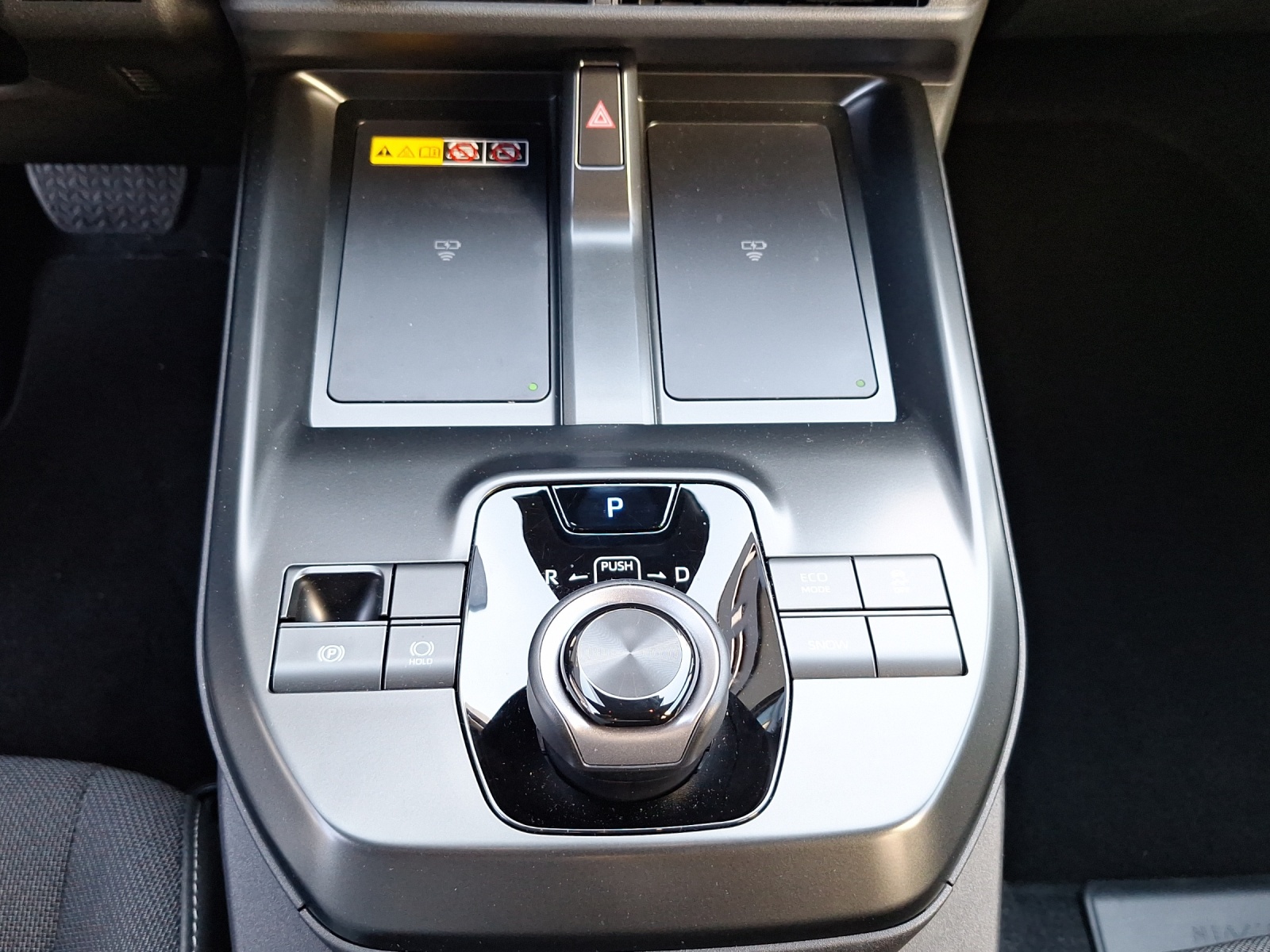 TOYOTA C-HR+ Style AWD-image-11