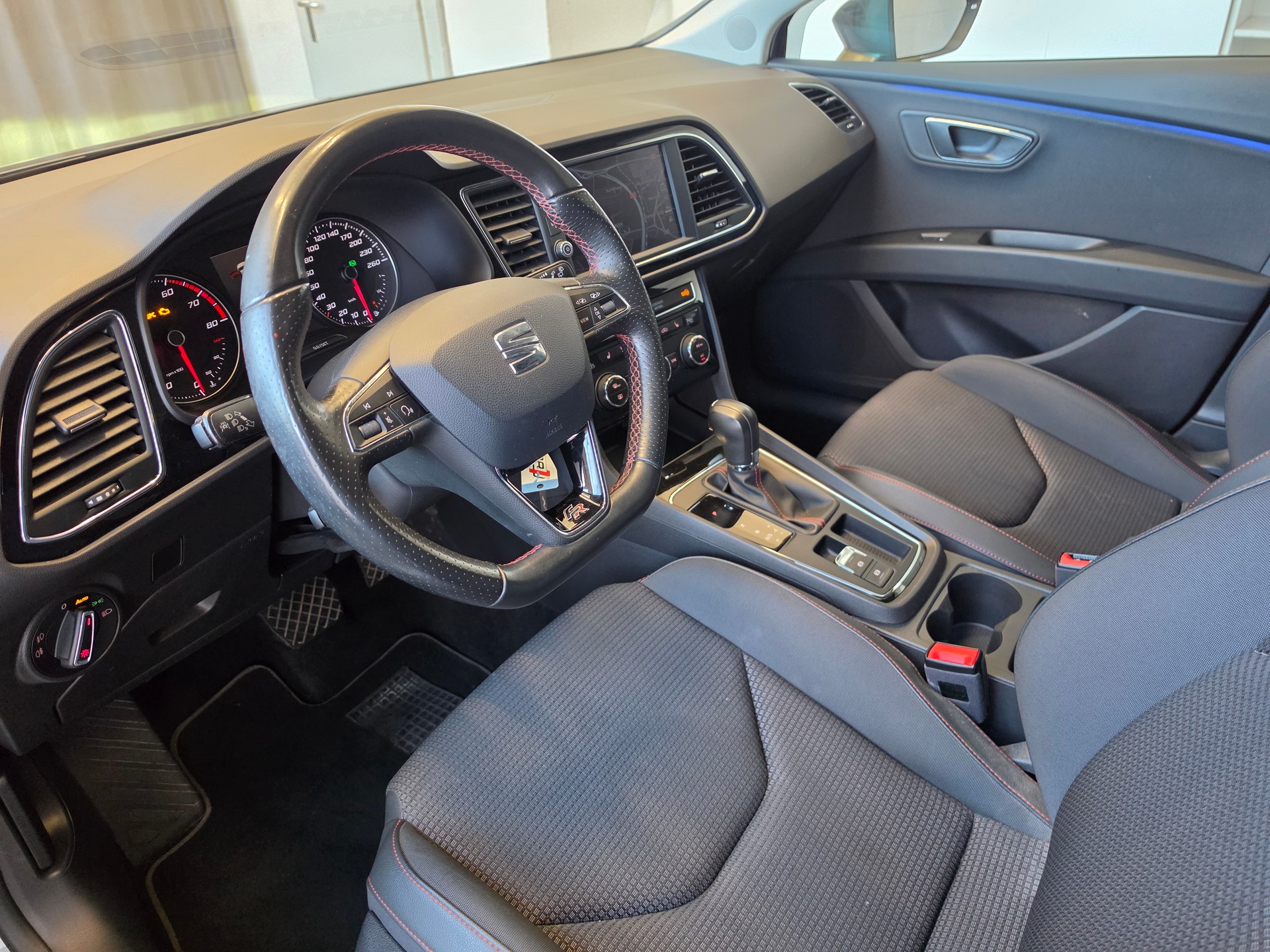 SEAT Leon ST 1.4 TSI ACT FR DSG-image-11