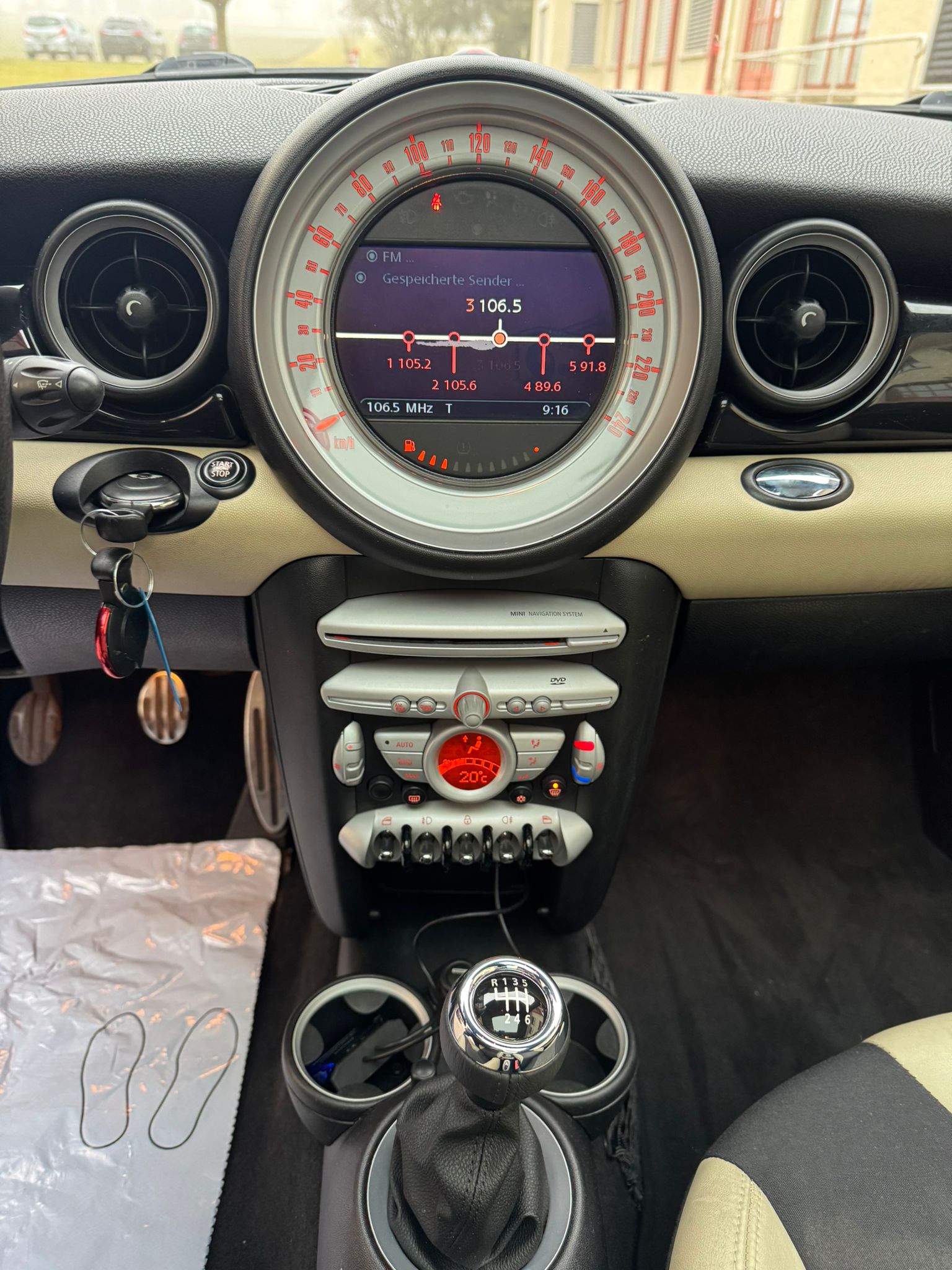 MINI Cooper S-image-11