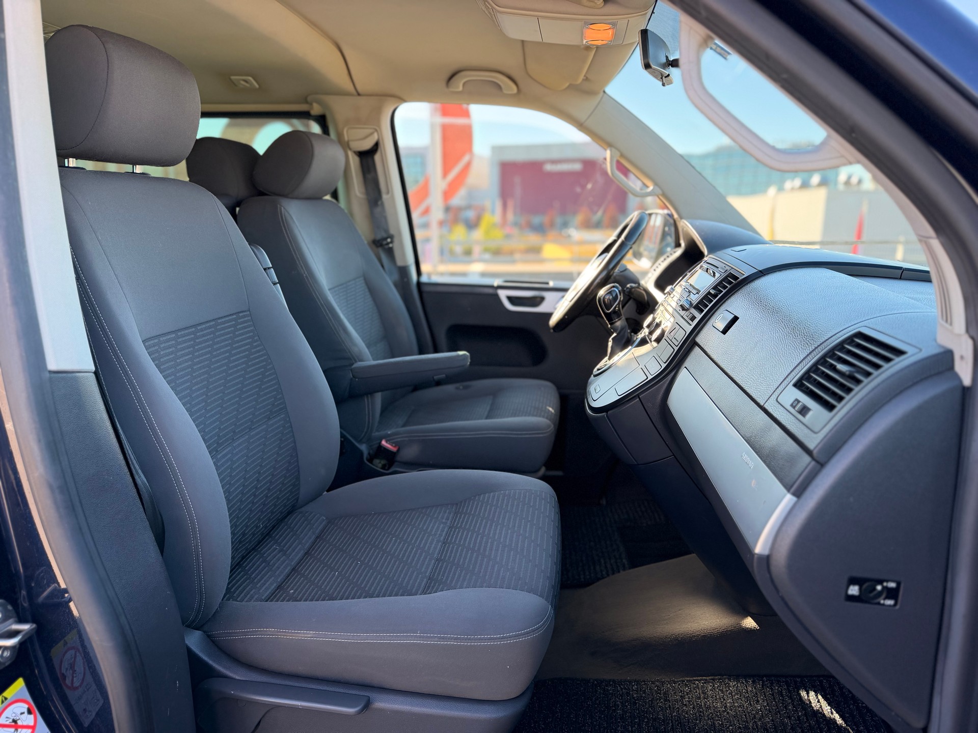 VW T5 Multivan 2.0 TDI CR Comfortline Team-image-8