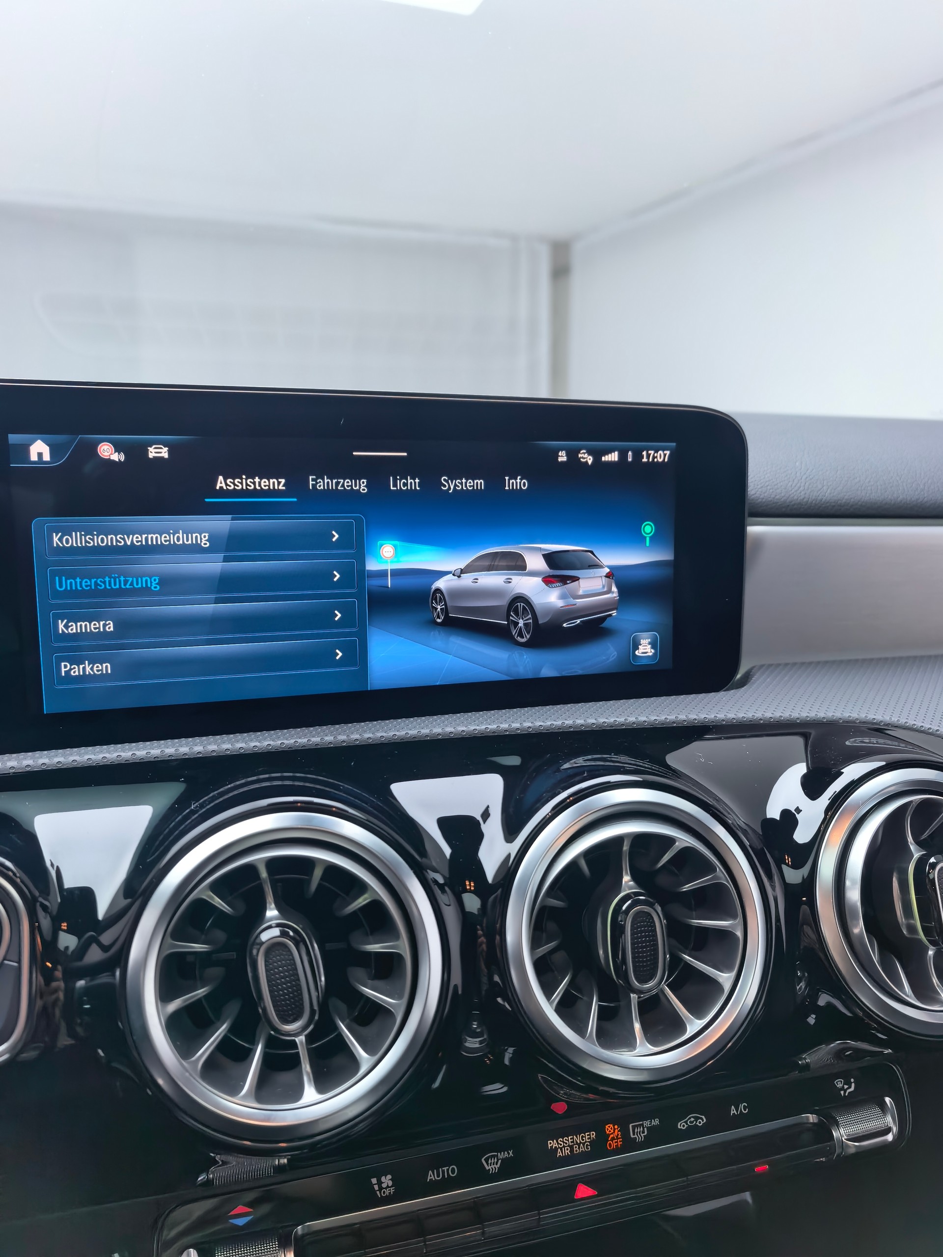 MERCEDES-BENZ A 250 4Matic 8G-DCT Amg Line-image-10