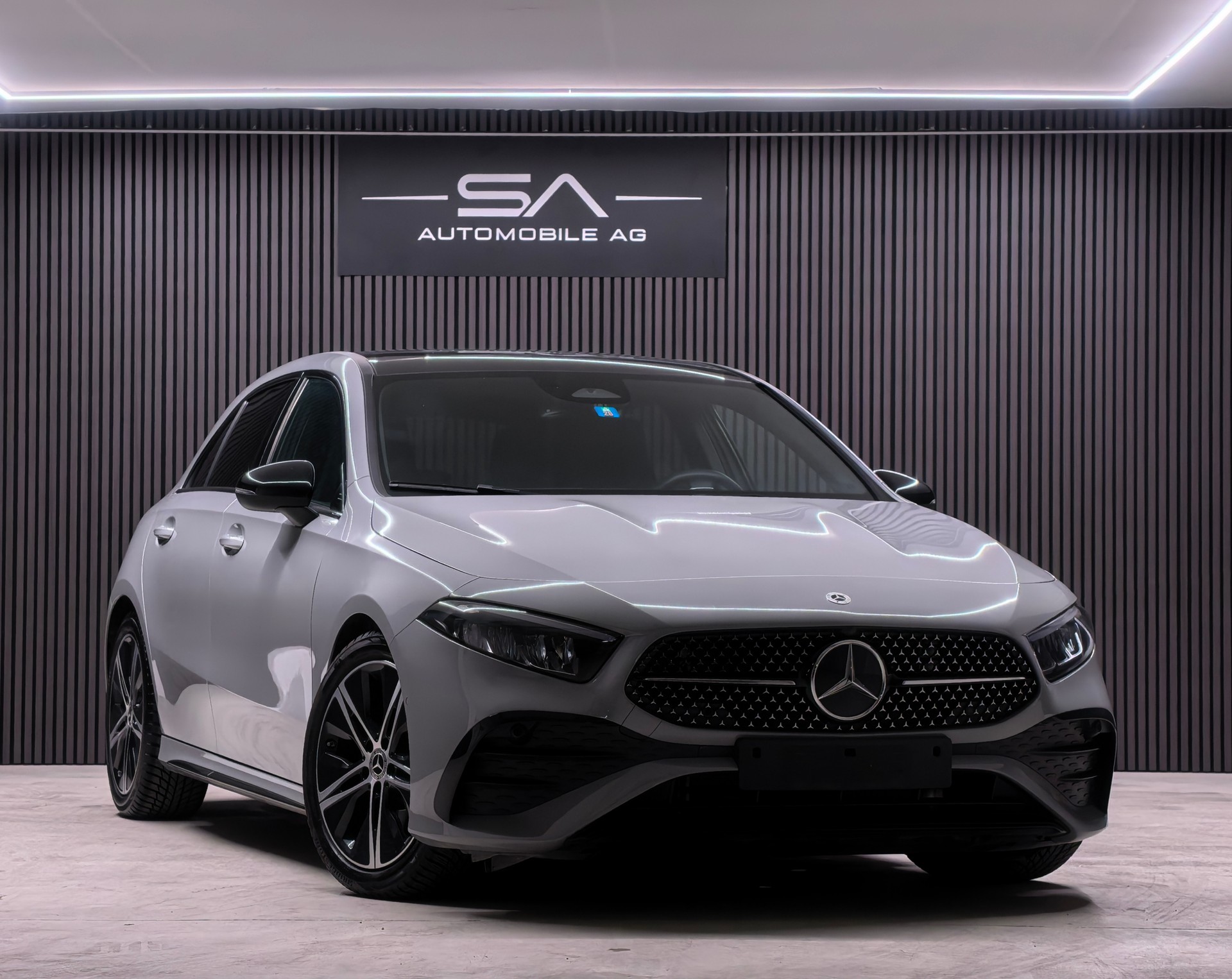 MERCEDES-BENZ A 250 4Matic 8G-DCT Amg Line-image-0