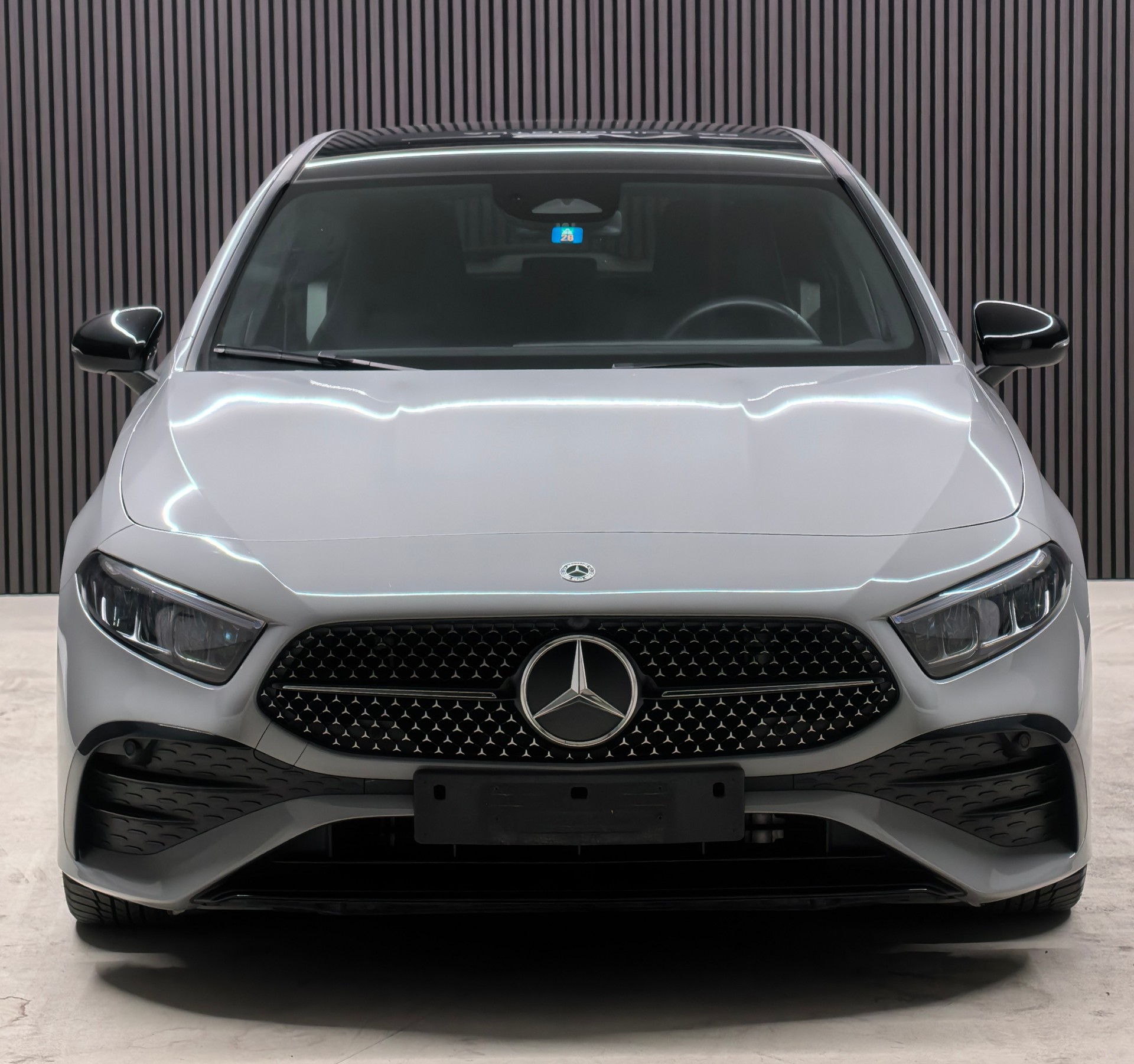 MERCEDES-BENZ A 250 4Matic 8G-DCT Amg Line-image-2