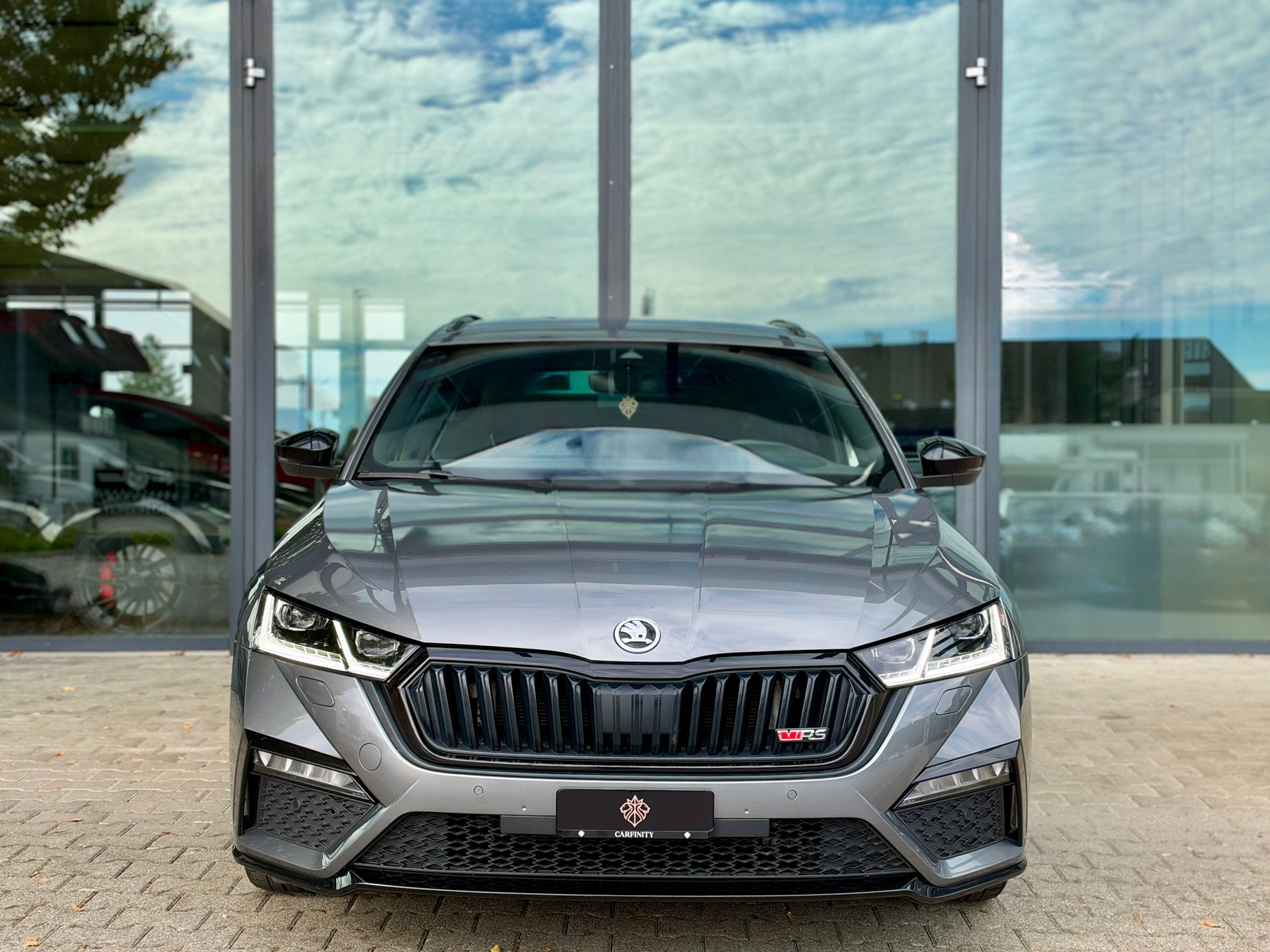 SKODA Octavia Combi 2.0 TDI DSG RS 4x4-image-1