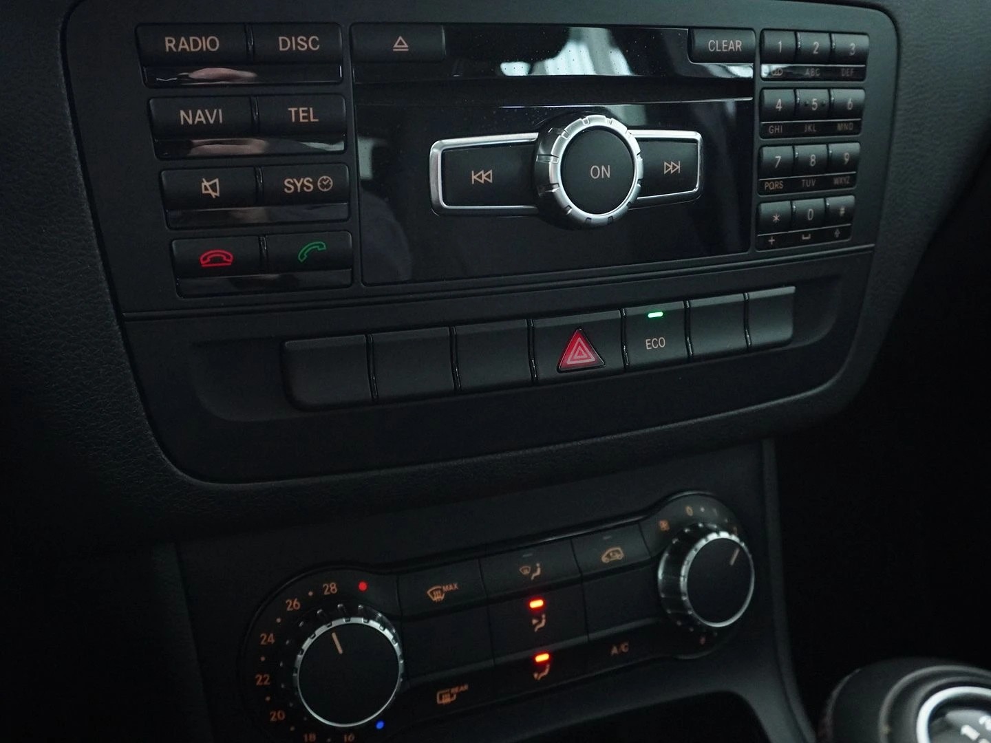 MERCEDES-BENZ B 180-image-5