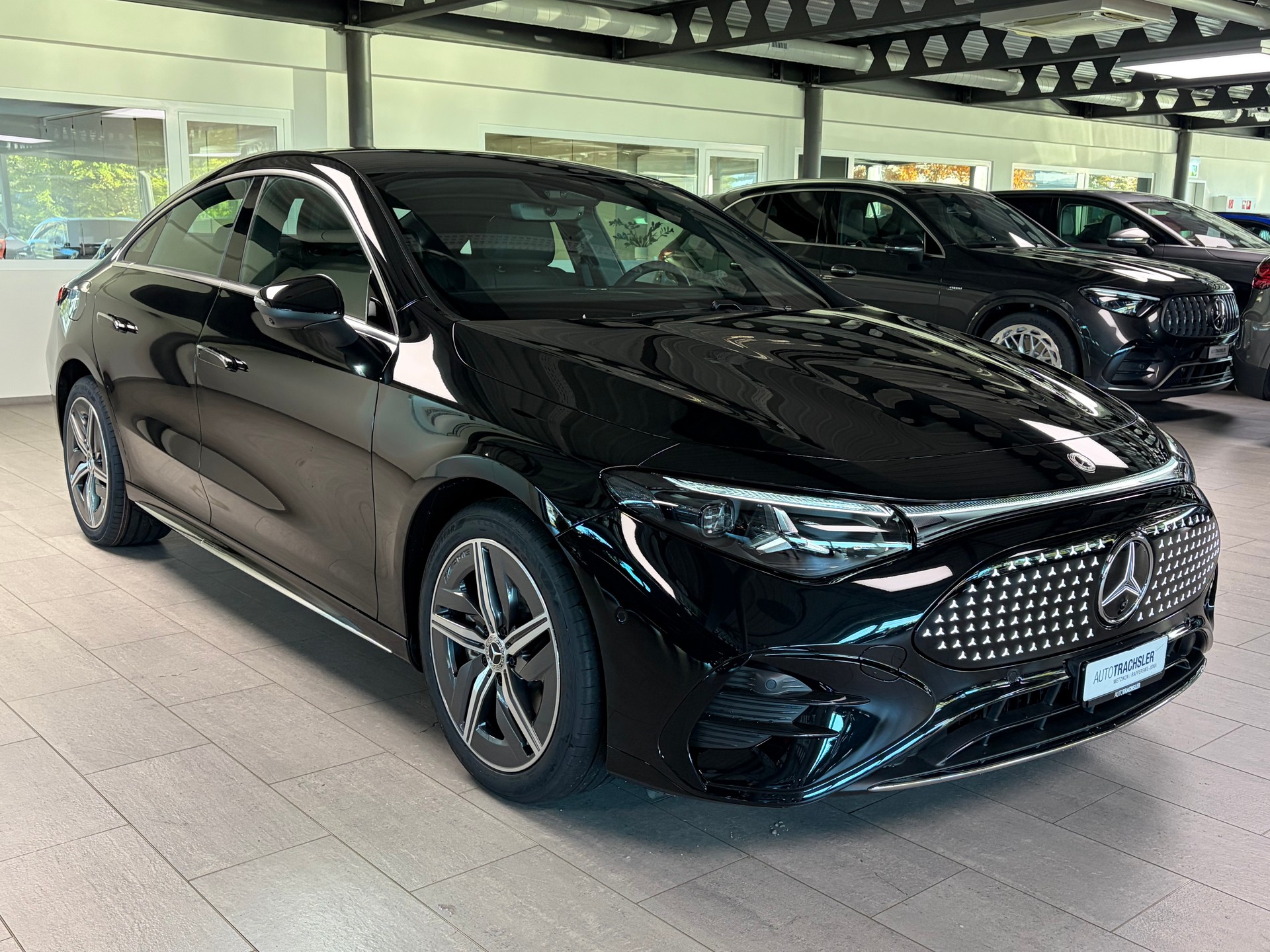 MERCEDES-BENZ CLA 350 4 Matic 85 kWh EQ-image-2