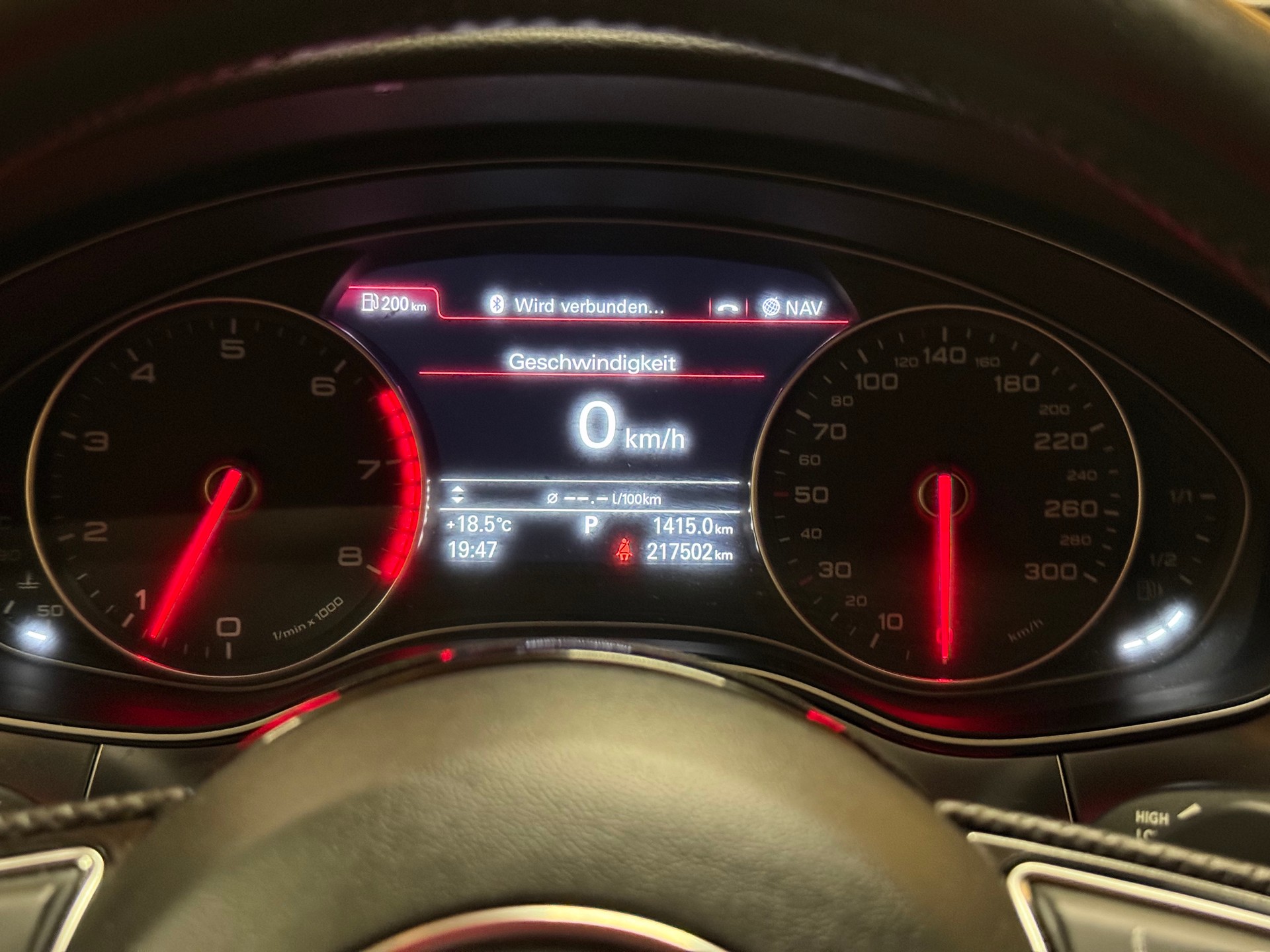 AUDI A6 Avant 3.0 TFSI V6 quattro S-tronic-image-10