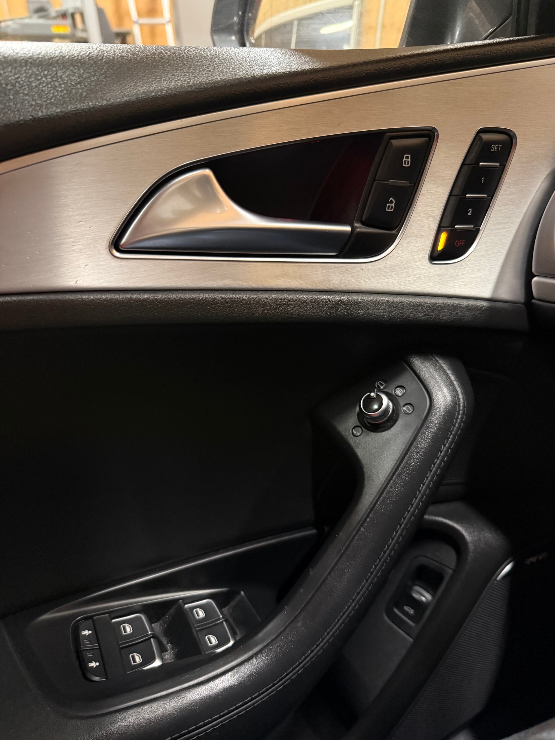 AUDI A6 Avant 3.0 TFSI V6 quattro S-tronic-image-15