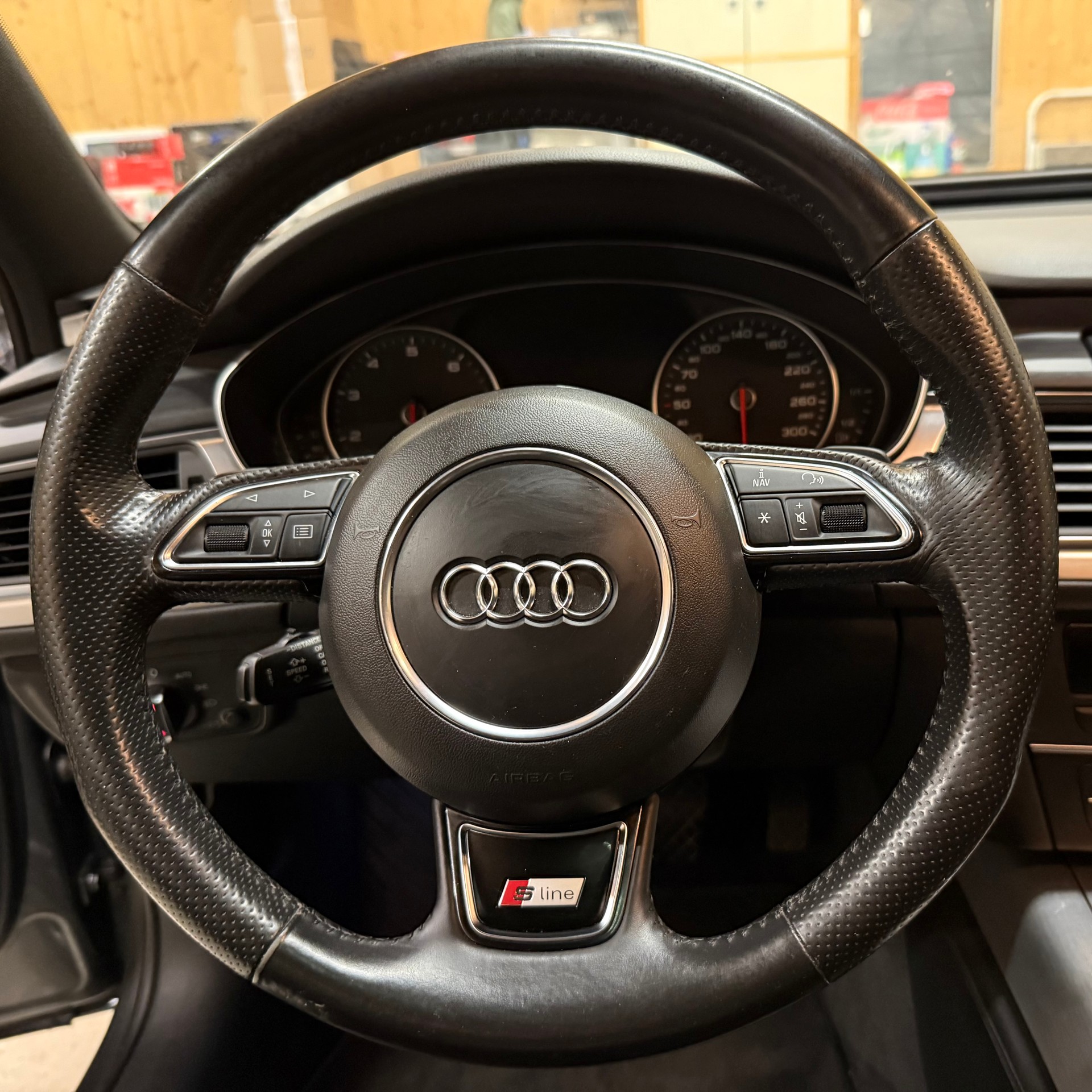 AUDI A6 Avant 3.0 TFSI V6 quattro S-tronic-image-9