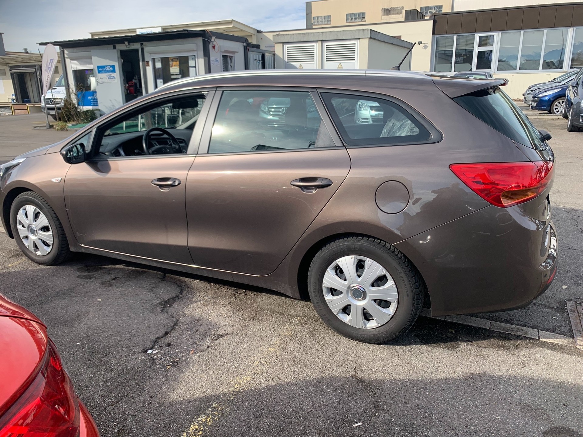 KIA Ceed Sportswagon 1.4 CRDi Swiss Eco Edition-image-1