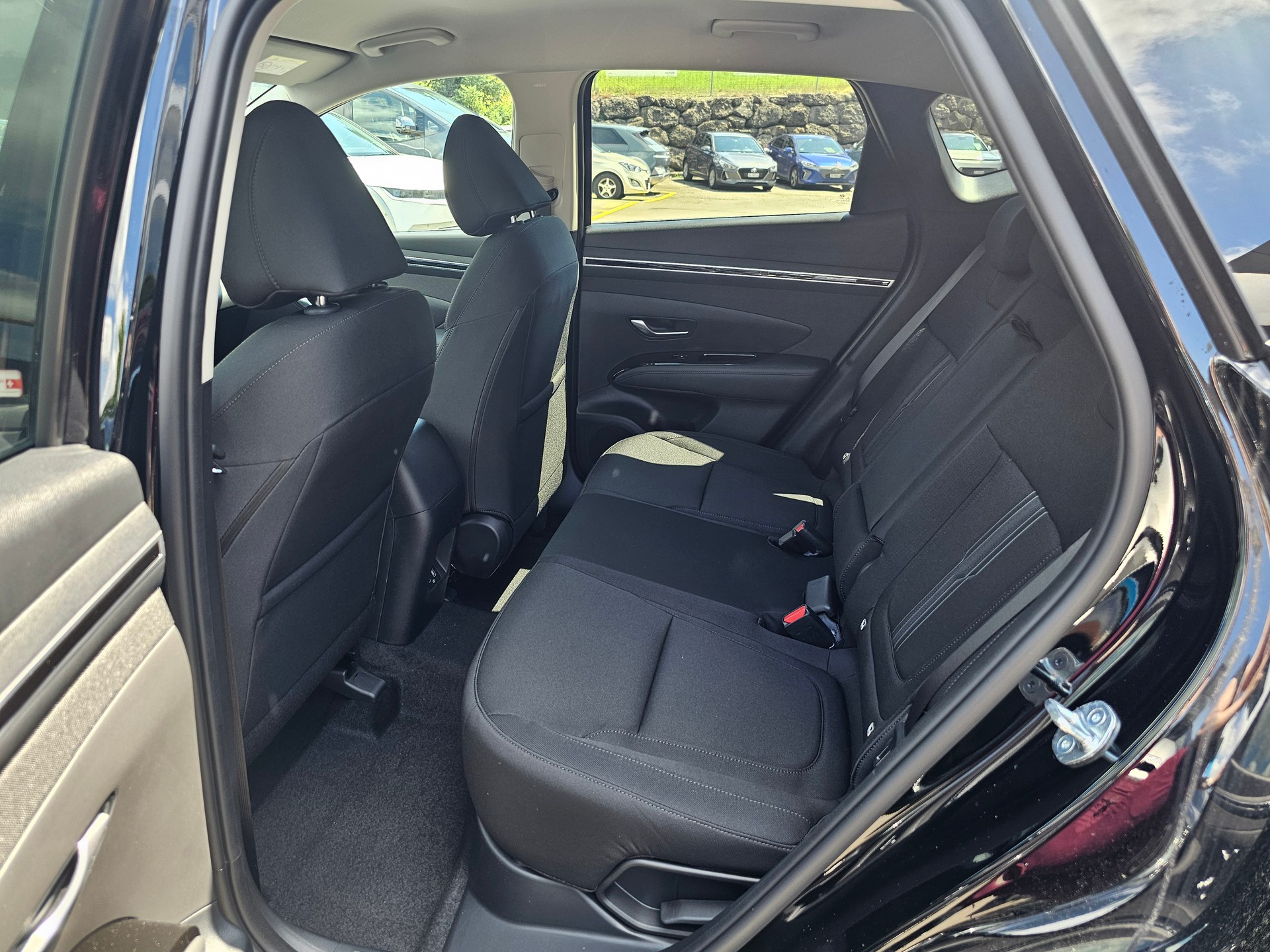 HYUNDAI Tucson 1.6 TGDI HEV Amplia 4WD-image-11