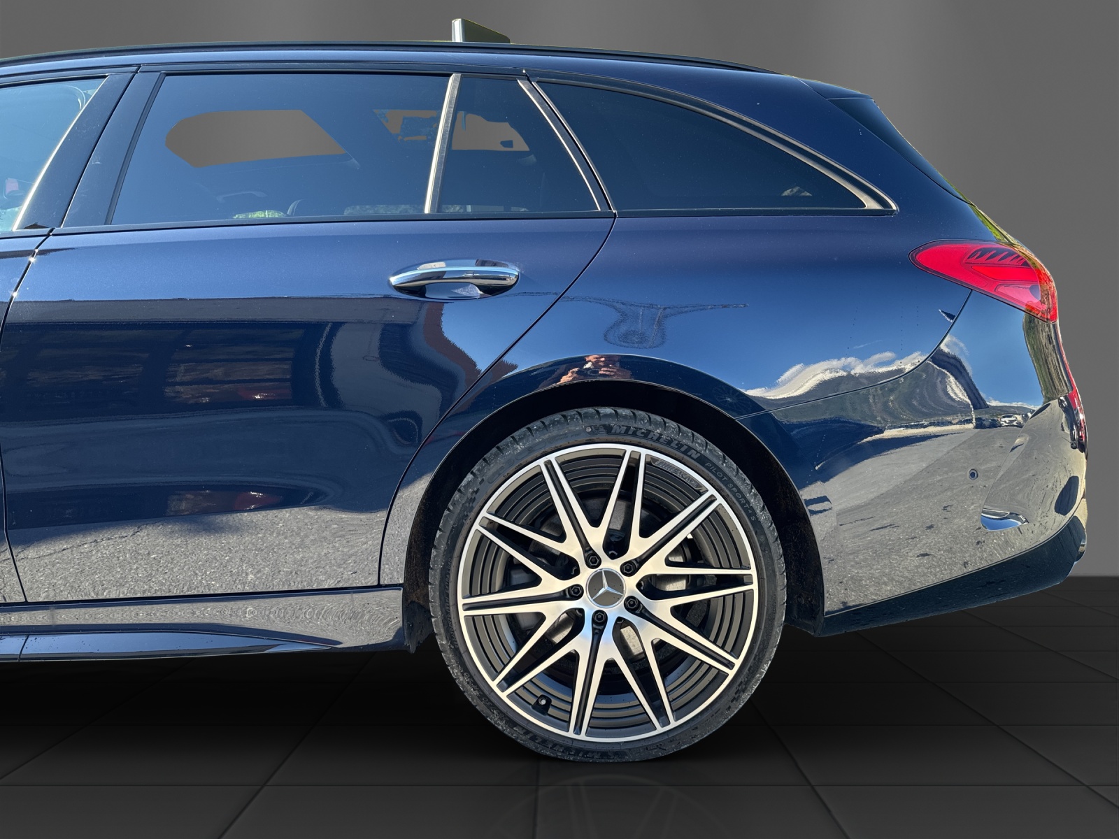 MERCEDES-BENZ C AMG 43 T 4Matic-image-21