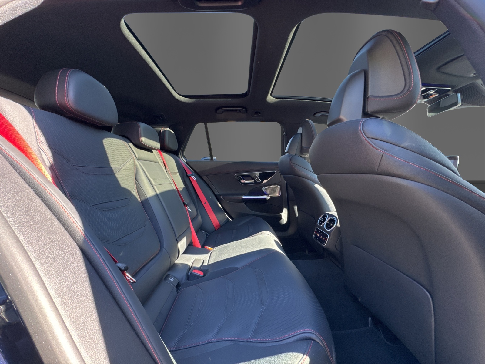 MERCEDES-BENZ C AMG 43 T 4Matic-image-18