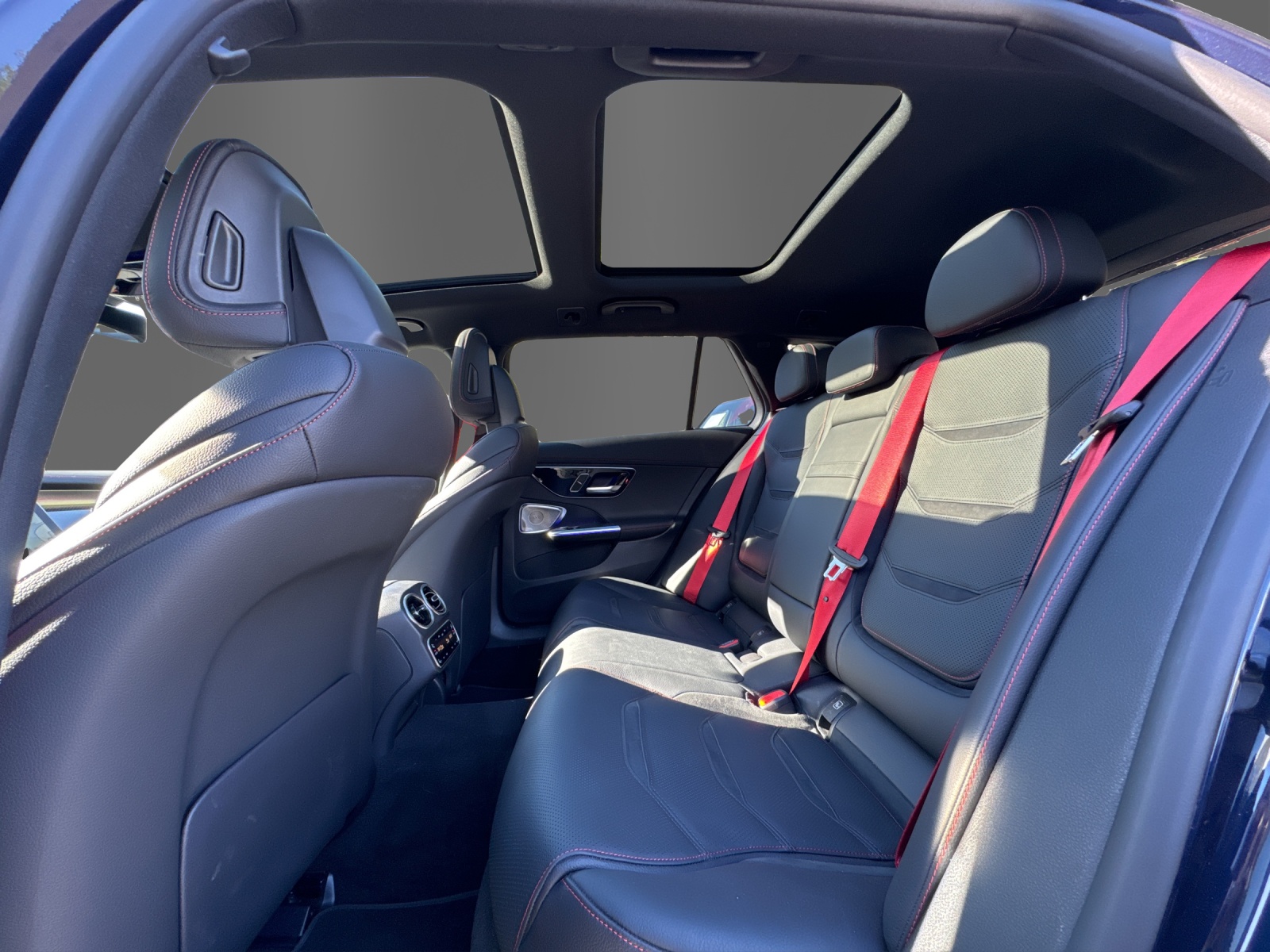 MERCEDES-BENZ C AMG 43 T 4Matic-image-12