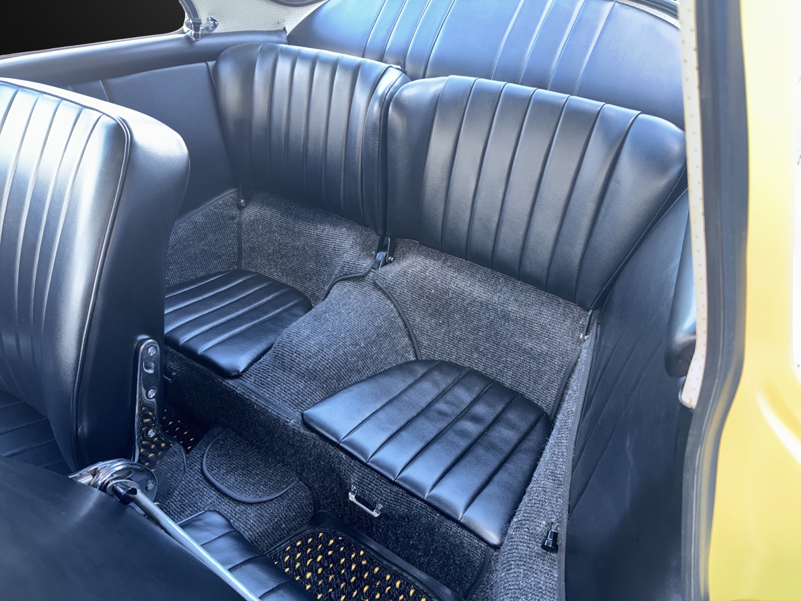 PORSCHE 356 B T6 Karmann Coupe-image-8