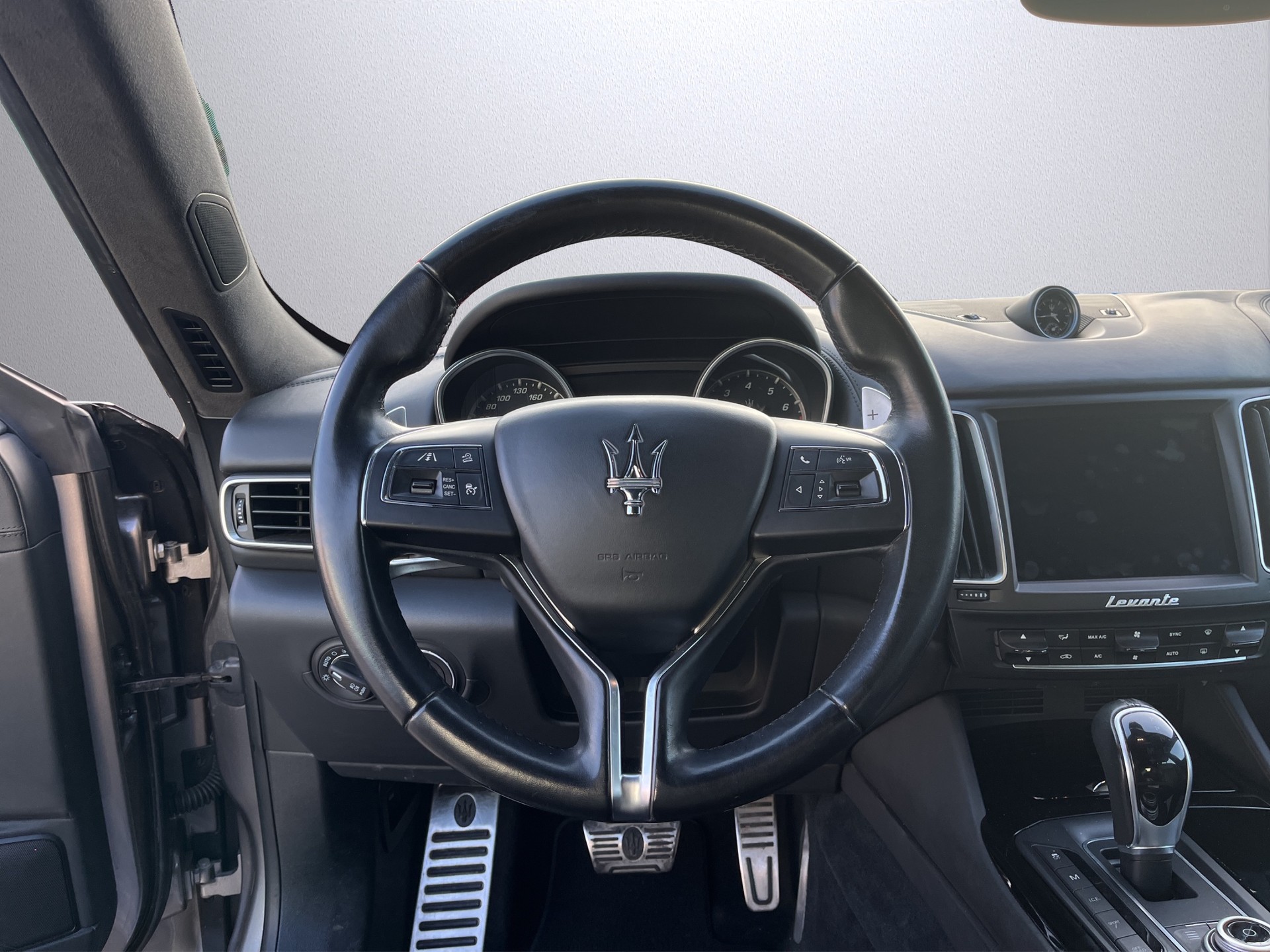 MASERATI Levante S 3.0 V6 Automatica-image-2