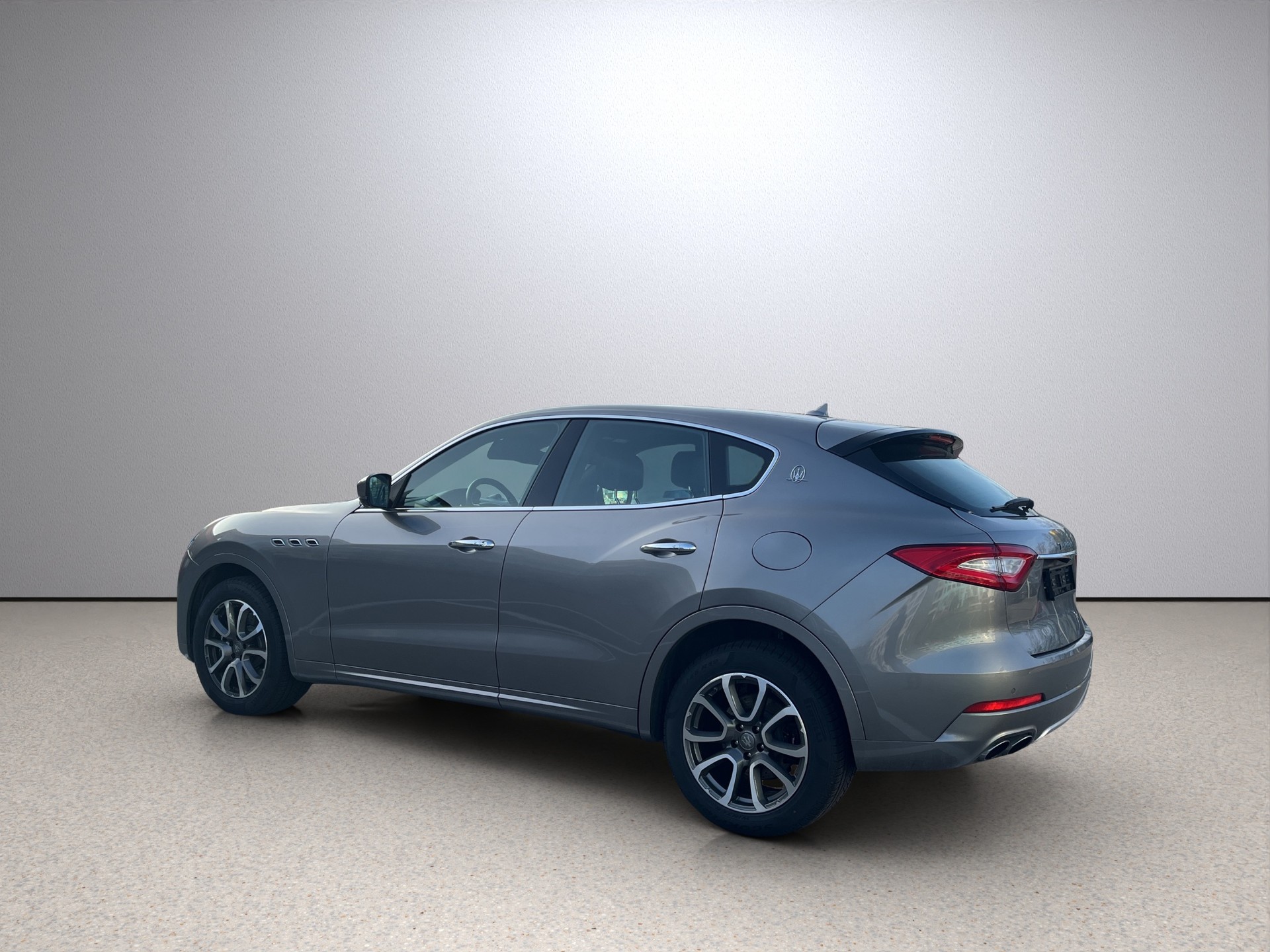 MASERATI Levante S 3.0 V6 Automatica-image-9