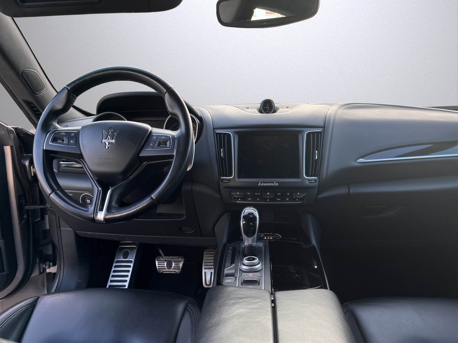 MASERATI Levante S 3.0 V6 Automatica-image-18