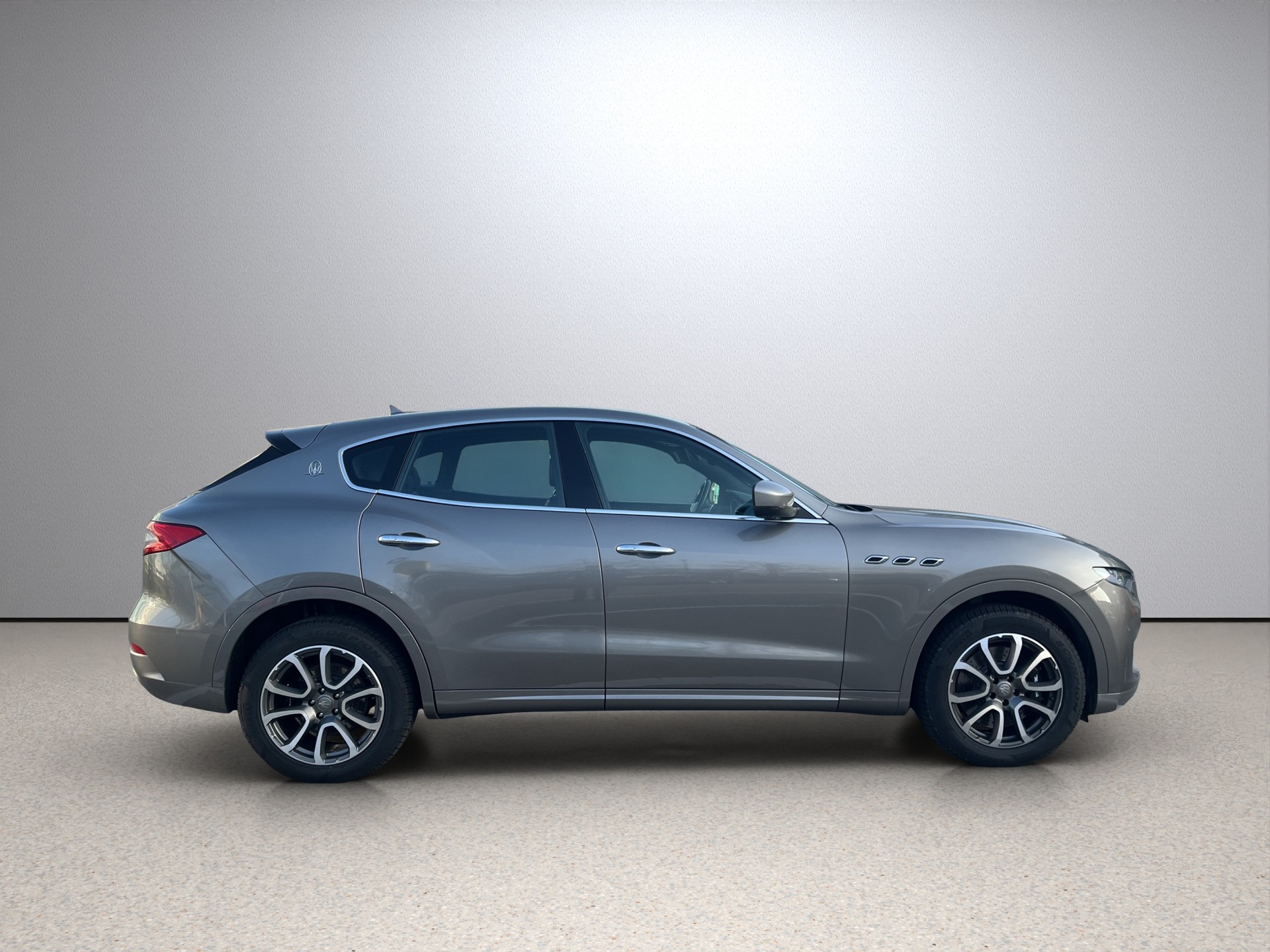 MASERATI Levante S 3.0 V6 Automatica-image-14