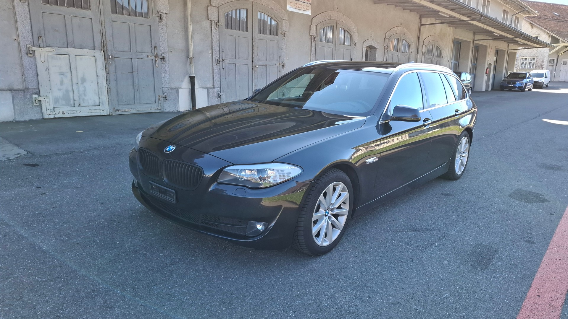 BMW 530i Touring Steptronic-image-1