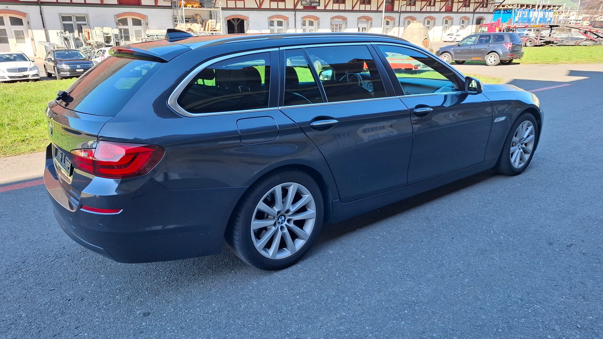 BMW 530i Touring Steptronic-image-7
