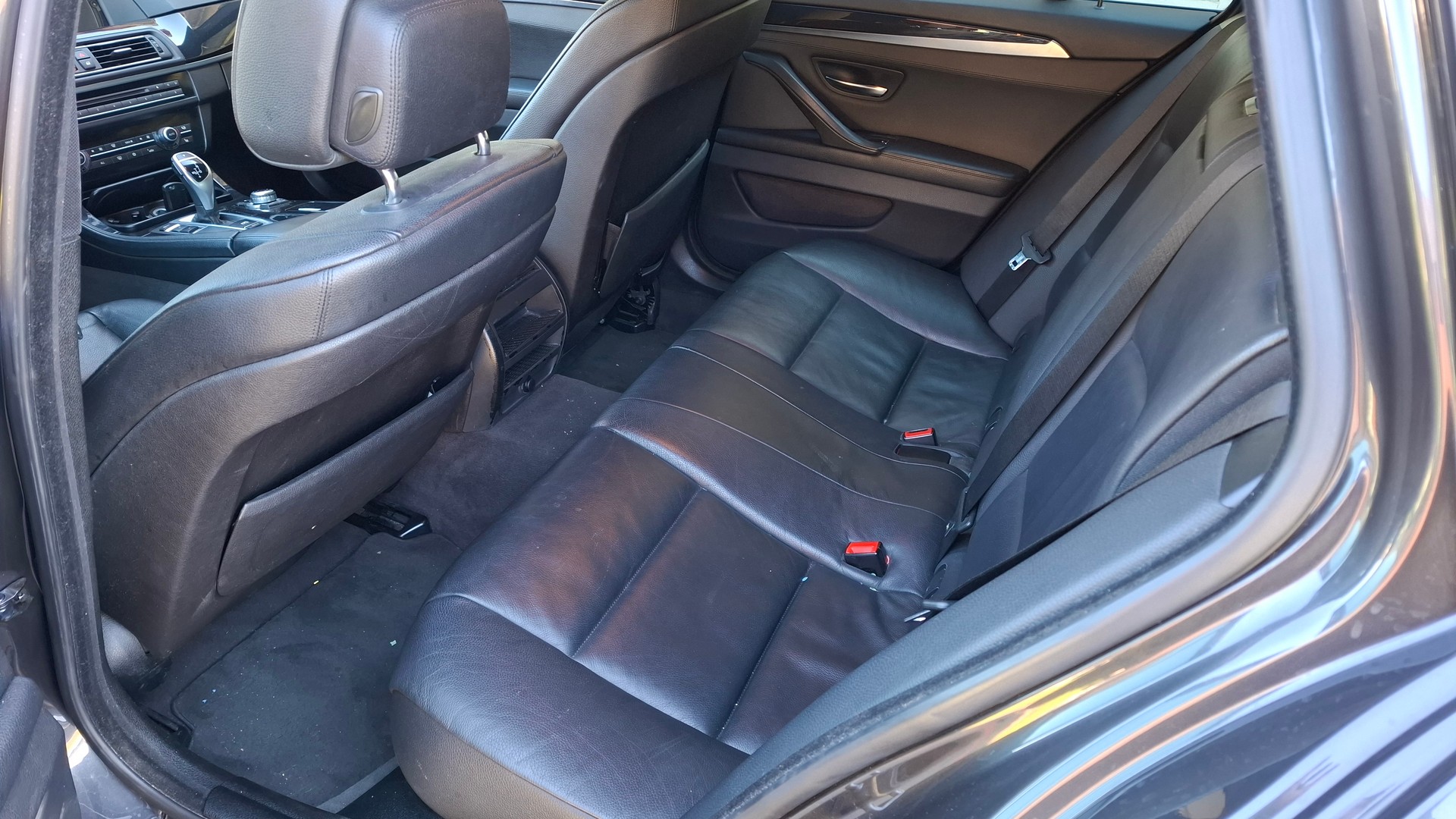 BMW 530i Touring Steptronic-image-11