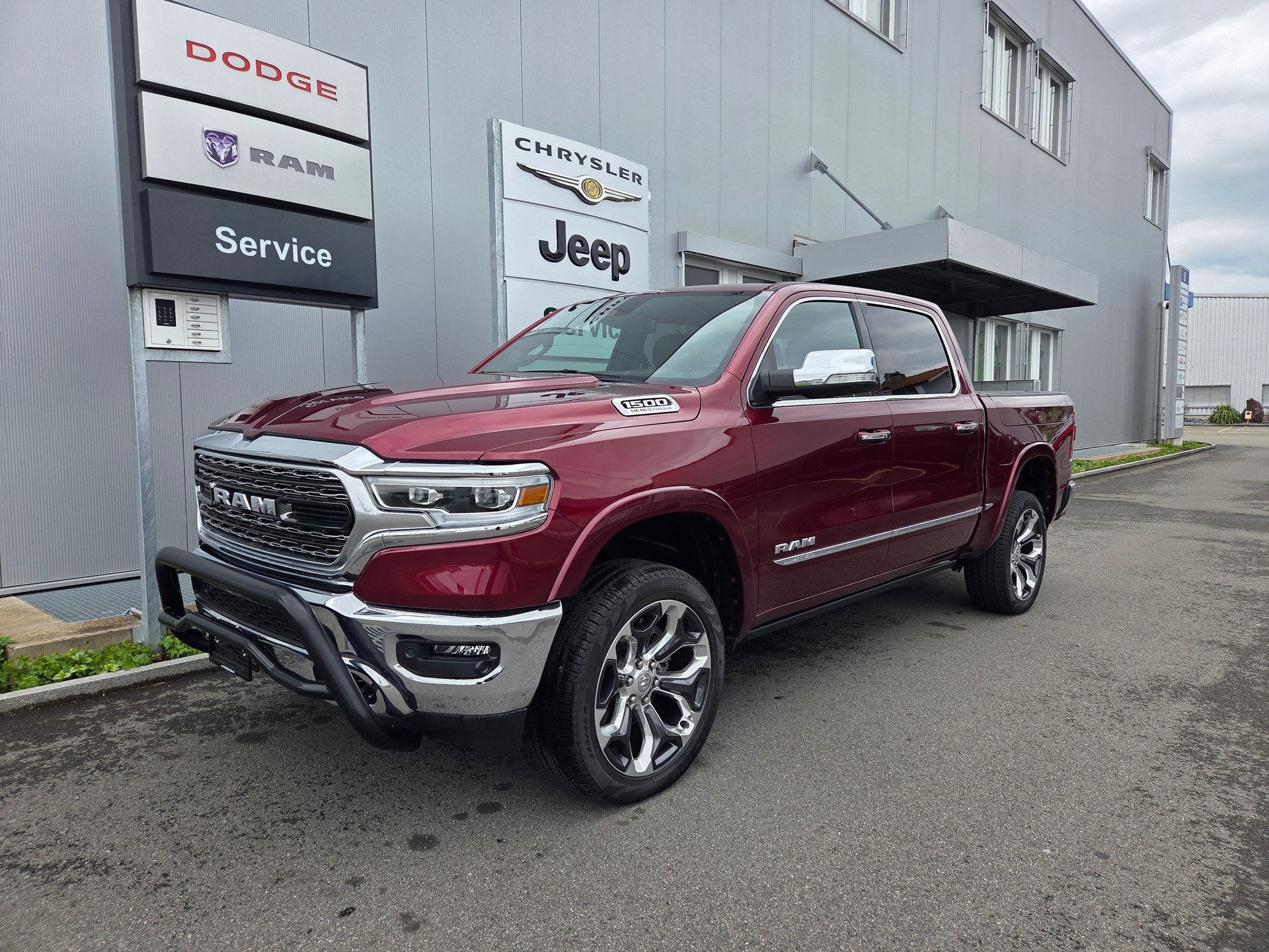 DODGE Ram 1500 5.7 V8 4x4 Limited 396PS / 3.5T AHK-showroom-element-1