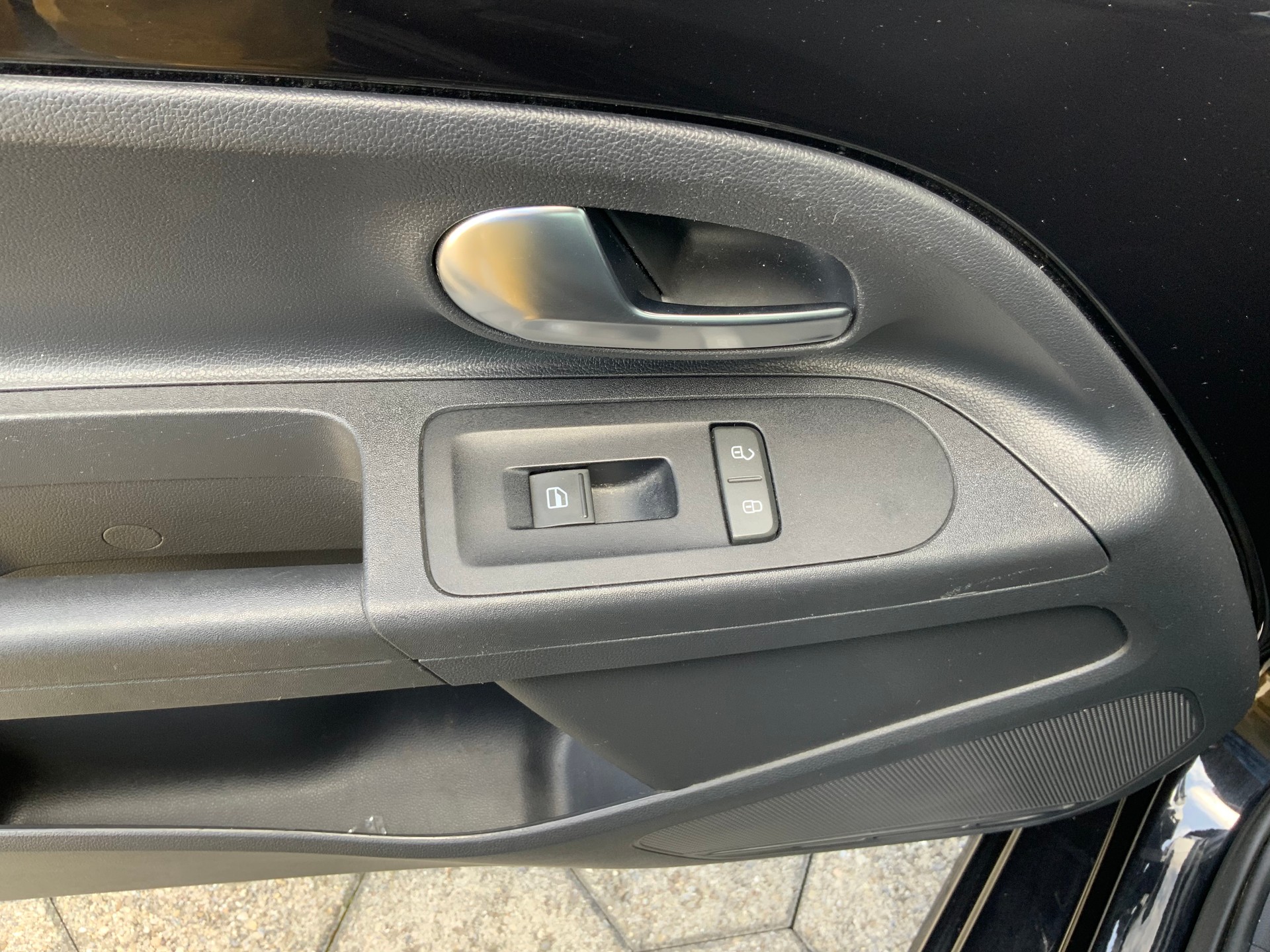 VW Up 1.0 high up-image-10