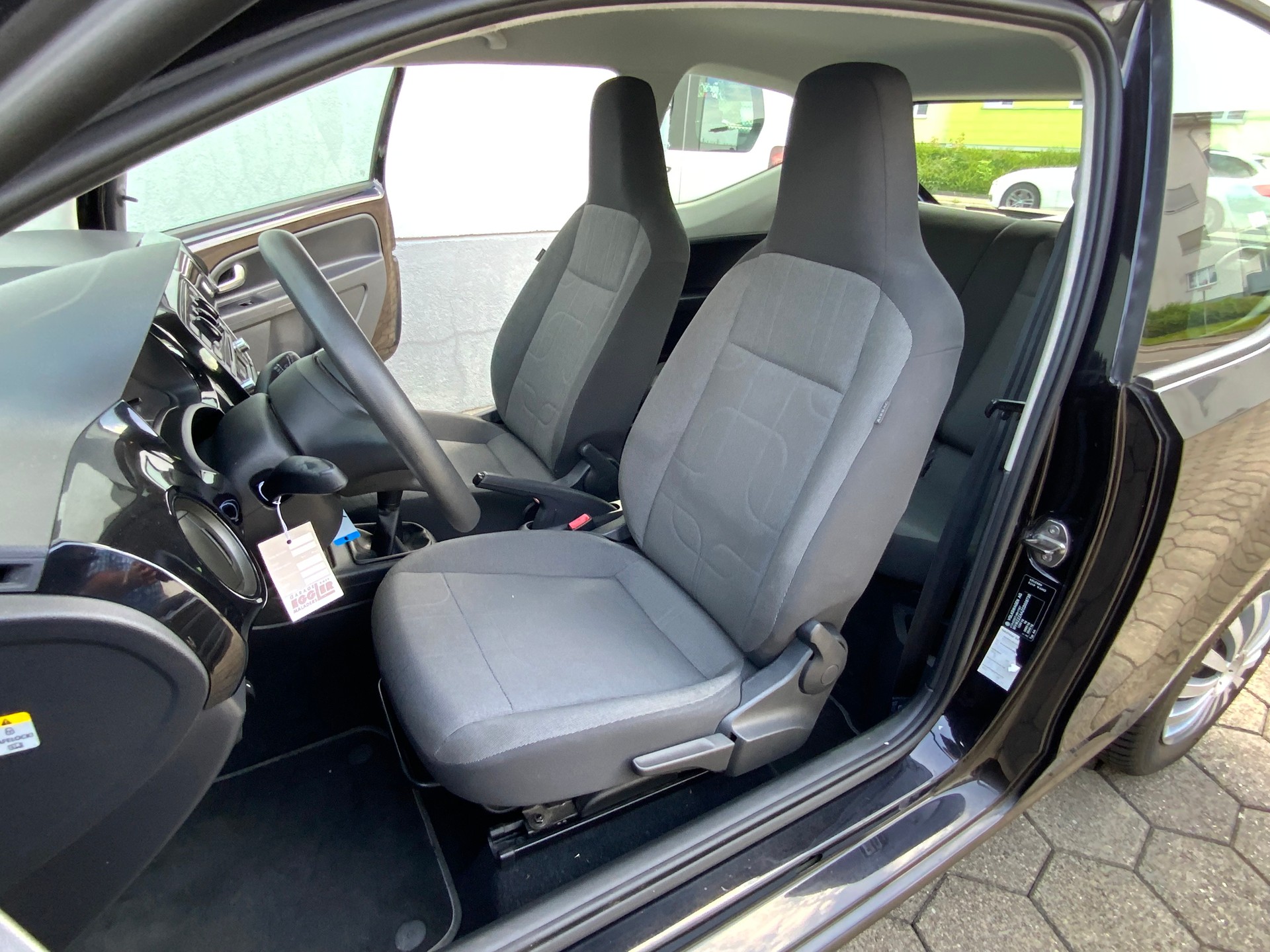 VW Up 1.0 high up-image-6