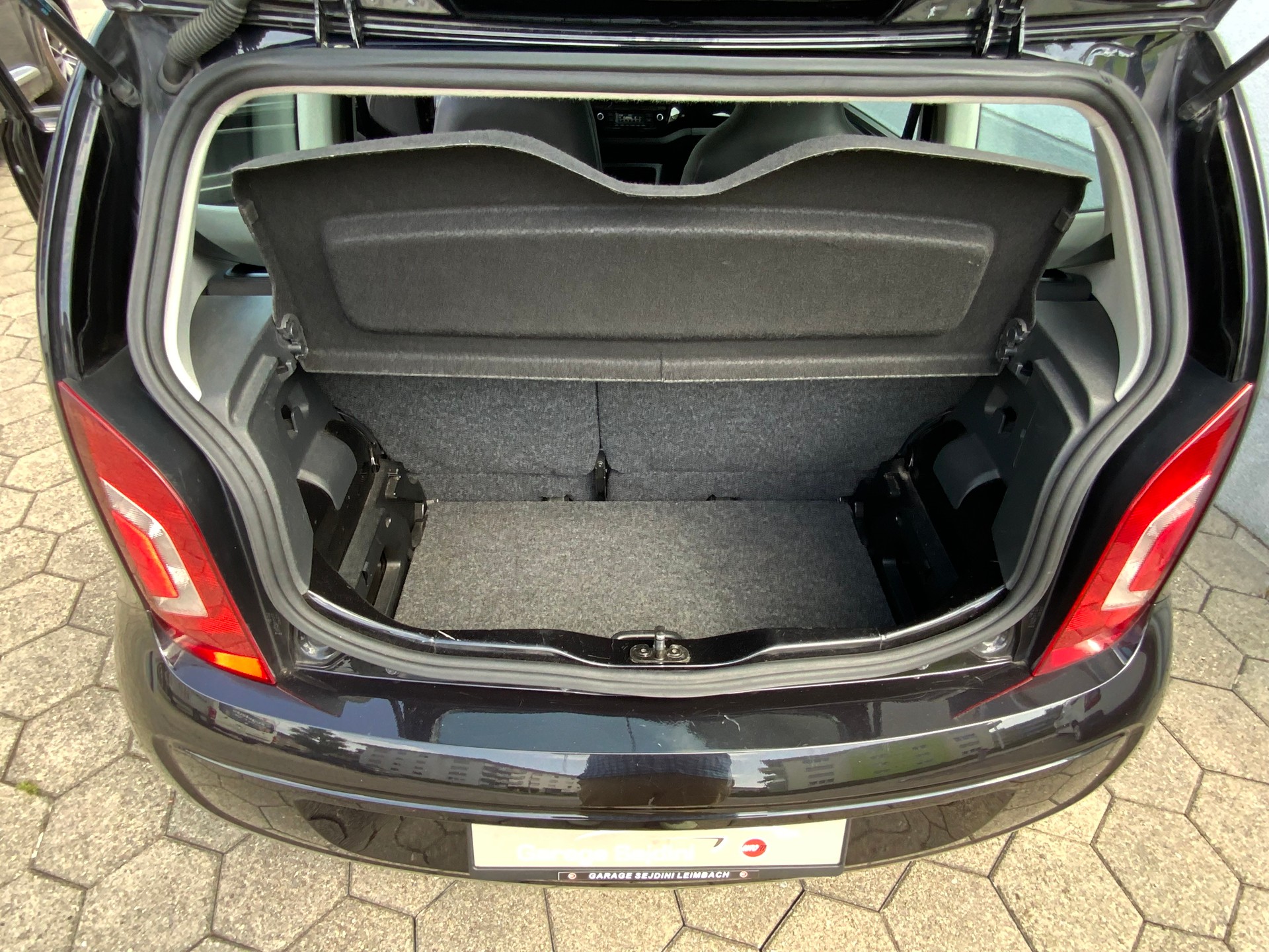 VW Up 1.0 high up-image-13