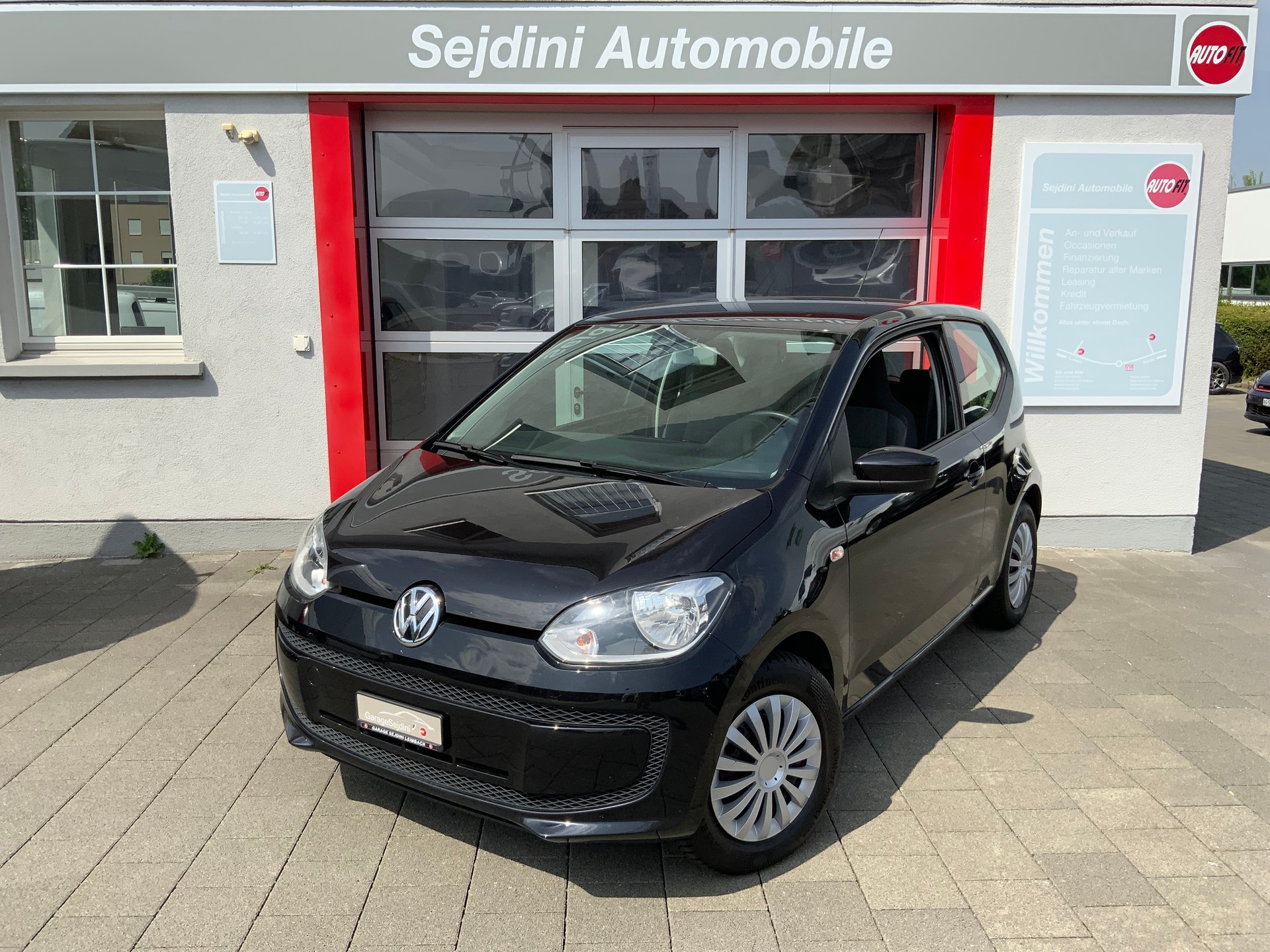 VW Up 1.0 high up-image-1