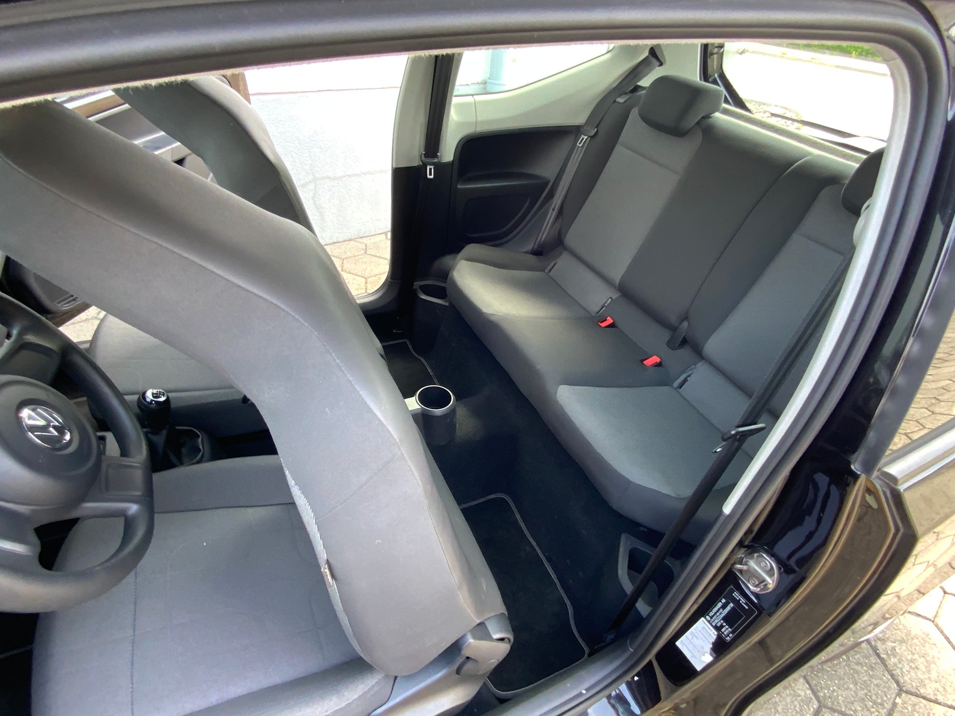VW Up 1.0 high up-image-14