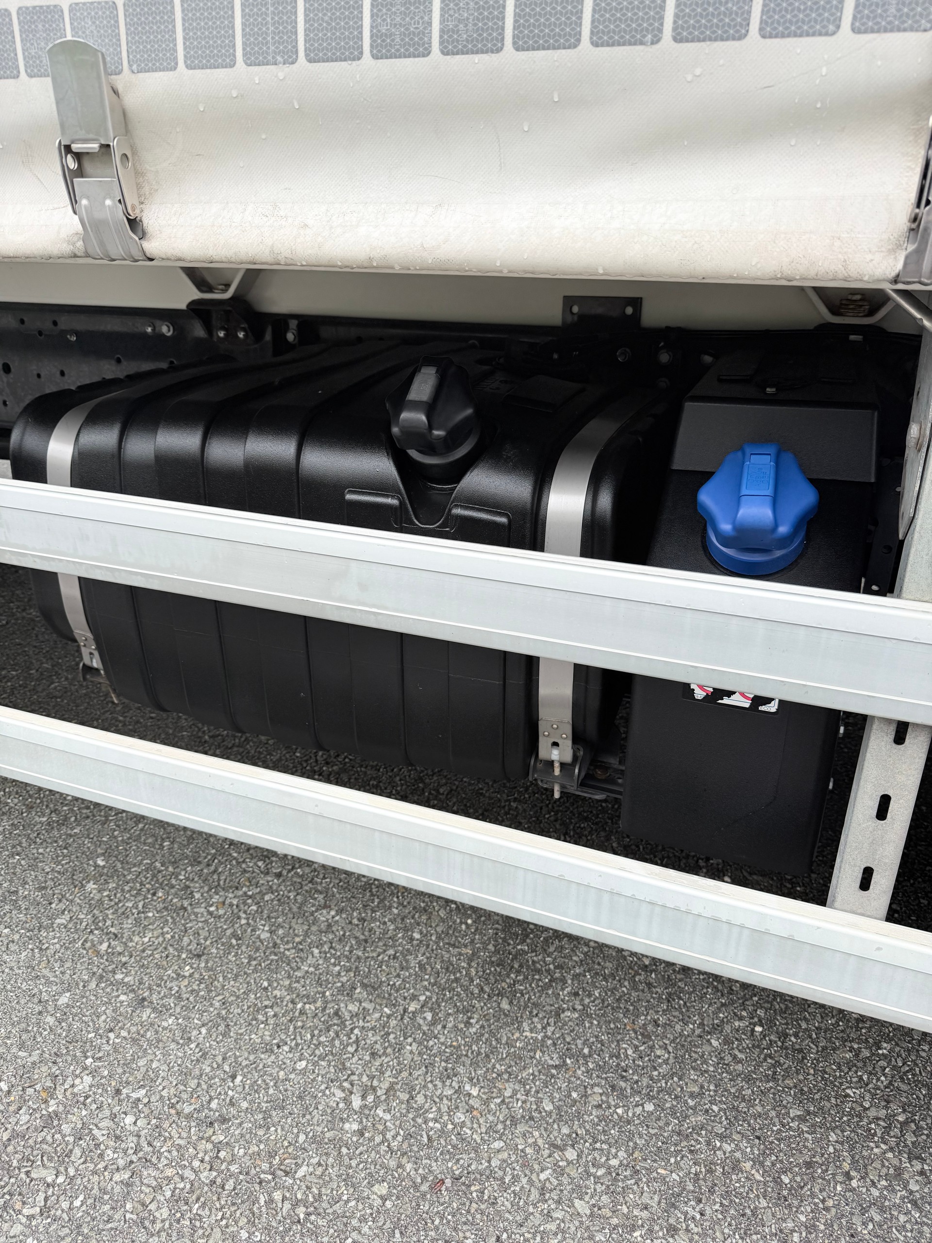 IVECO EUROCARGO-image-12