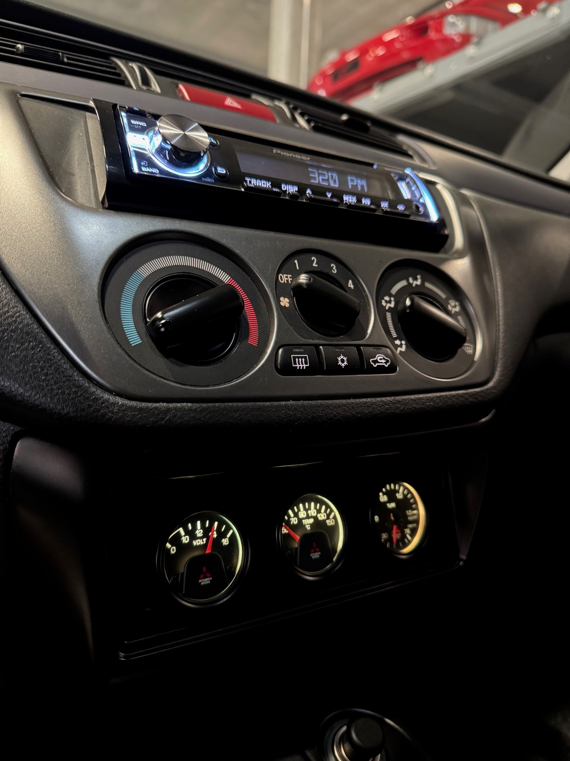 MITSUBISHI Lancer Evo VIII-image-11