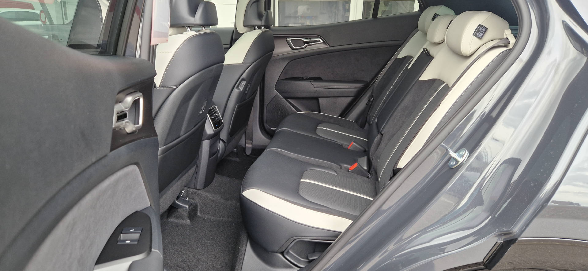 KIA Sportage 1.6 T-GDi GT-Line *MY2026*-image-8