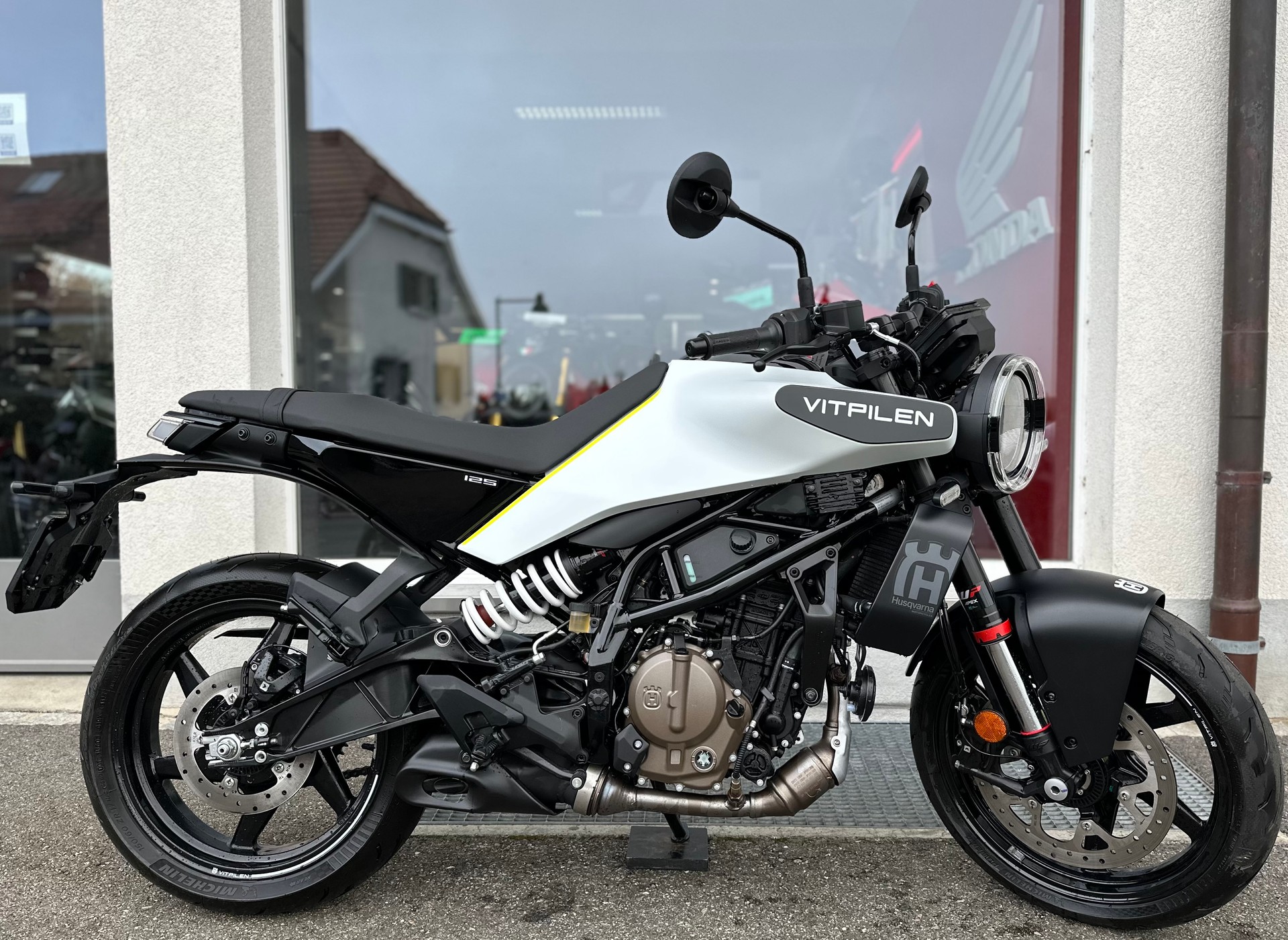HUSQVARNA Vitpilen 125
