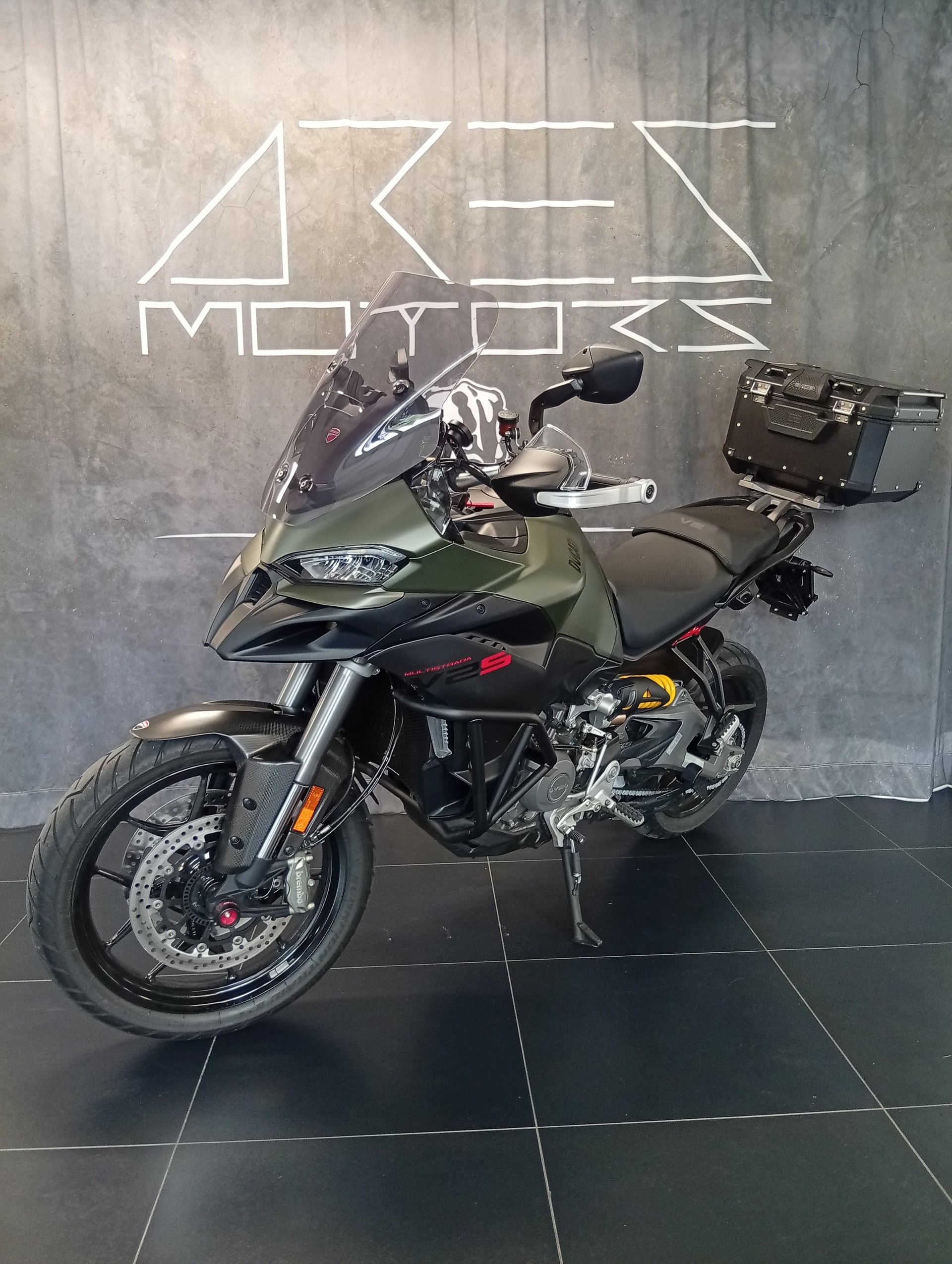 DUCATI MULTISTRADA V2 S-showroom-element-2