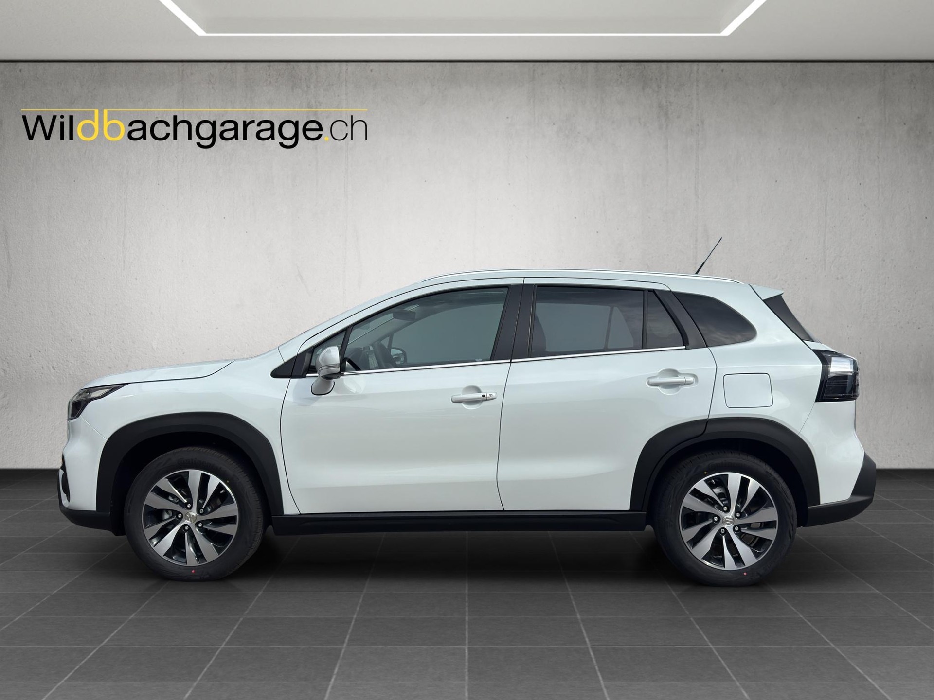 SUZUKI S-Cross 1.4 T Compact Top Hybrid 4x4-image-1