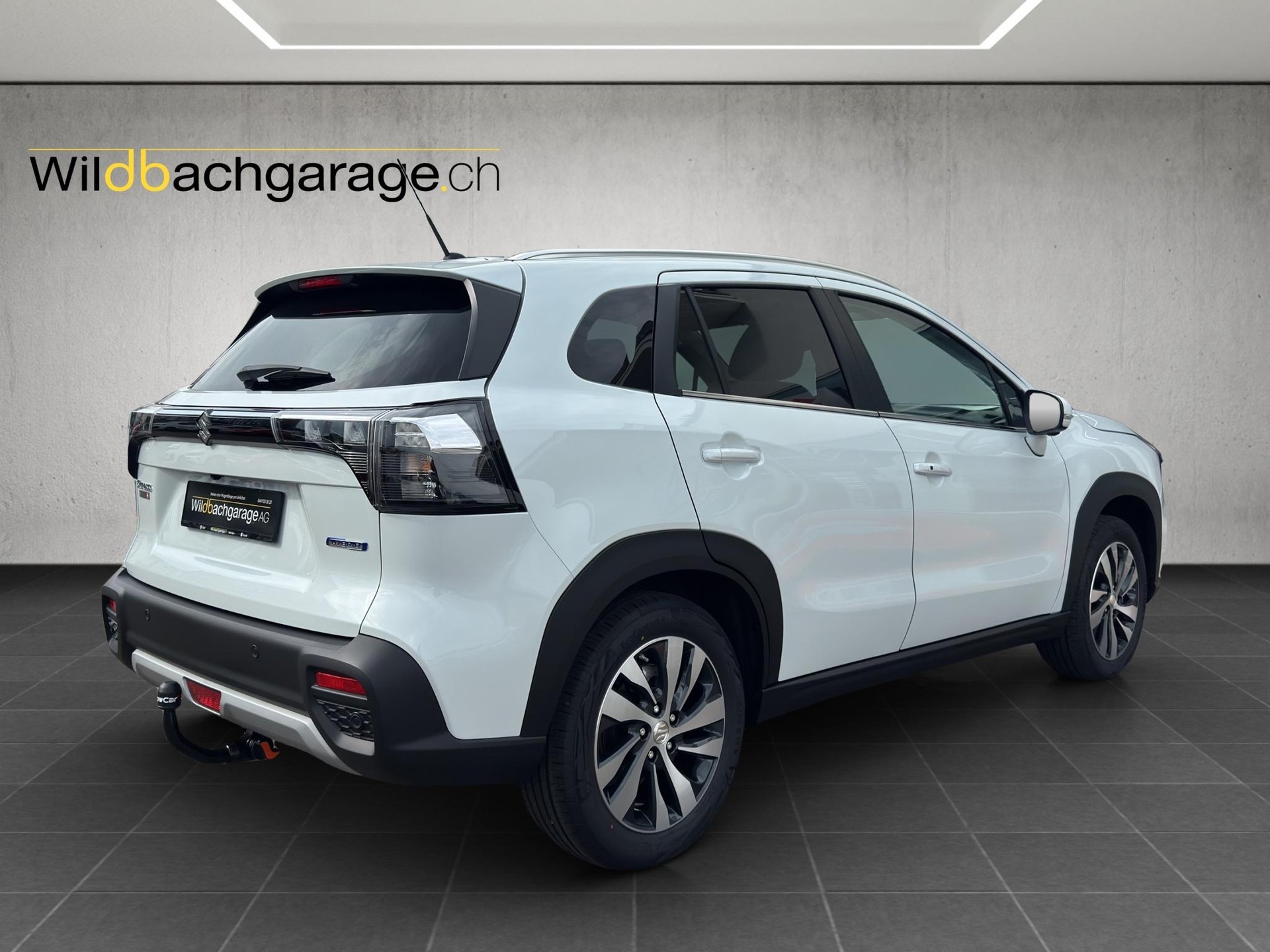 SUZUKI S-Cross 1.4 T Compact Top Hybrid 4x4-image-4