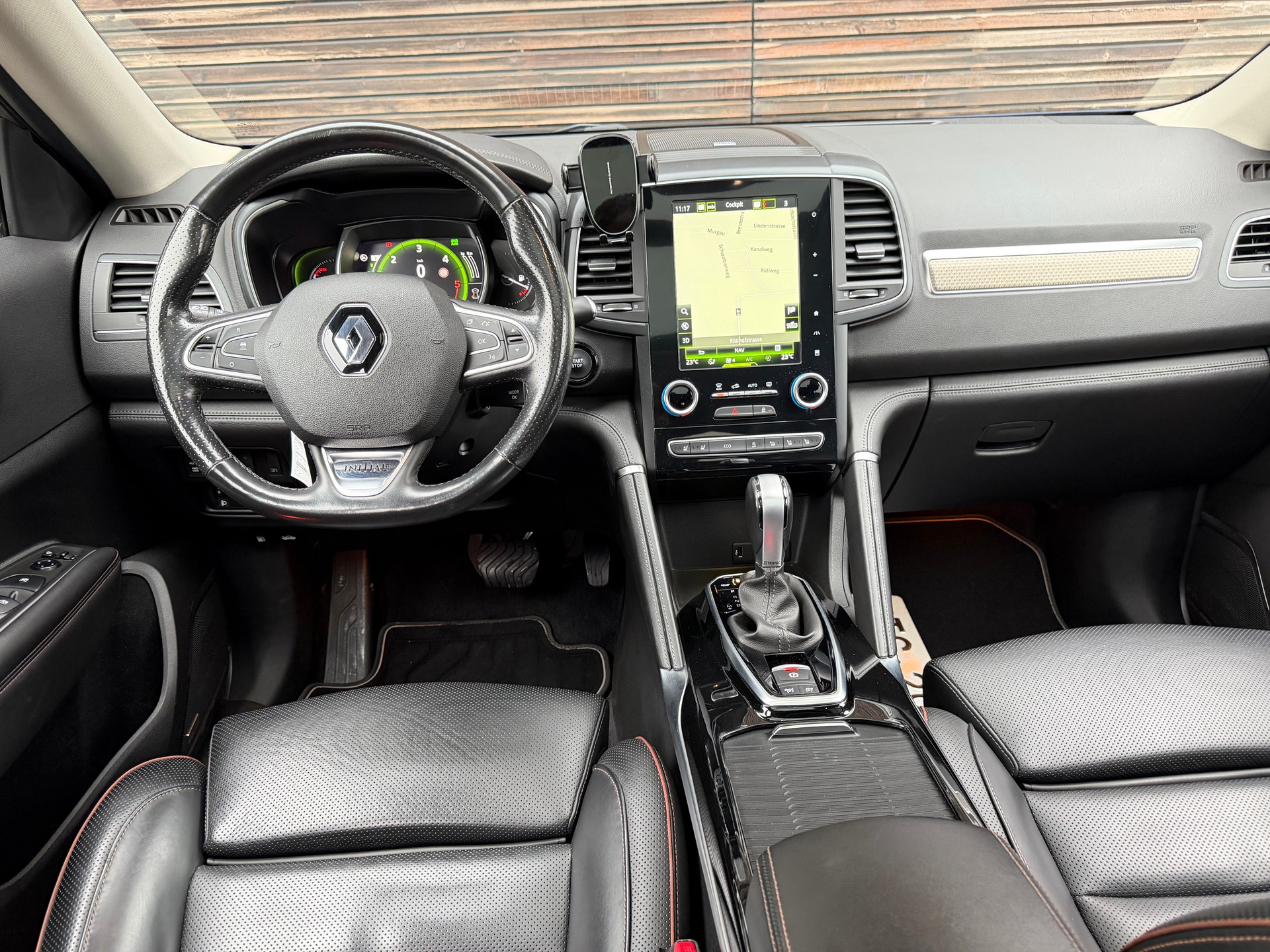RENAULT Koleos 2.0 dCi Initiale 4WD Xtronic CVT-image-5