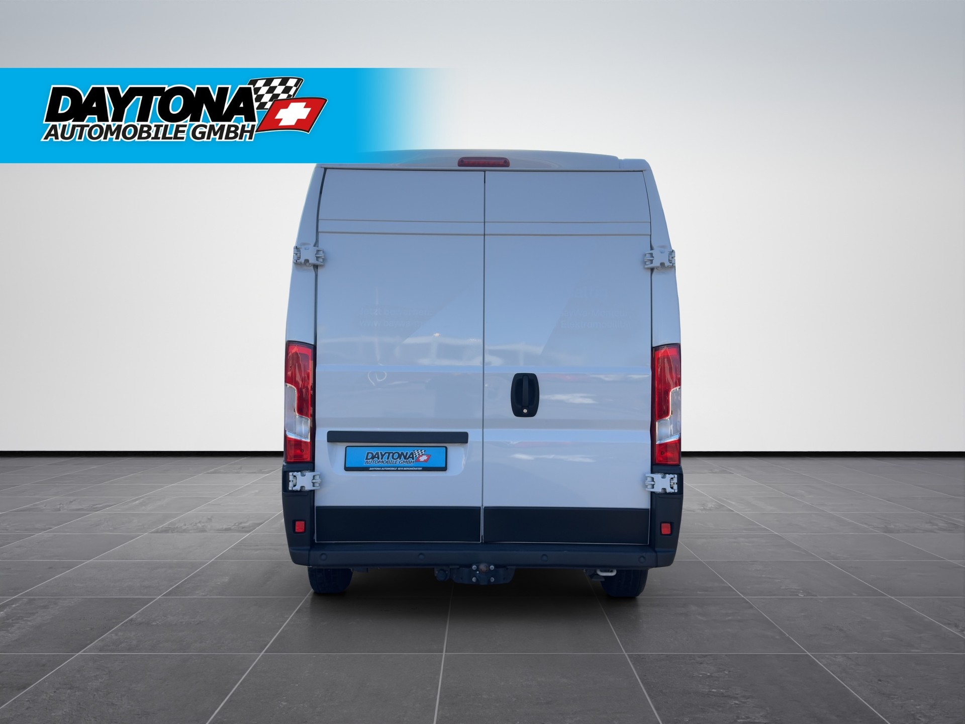 PEUGEOT Boxer 2.2 HDI 335 Premium L3H2-image-3