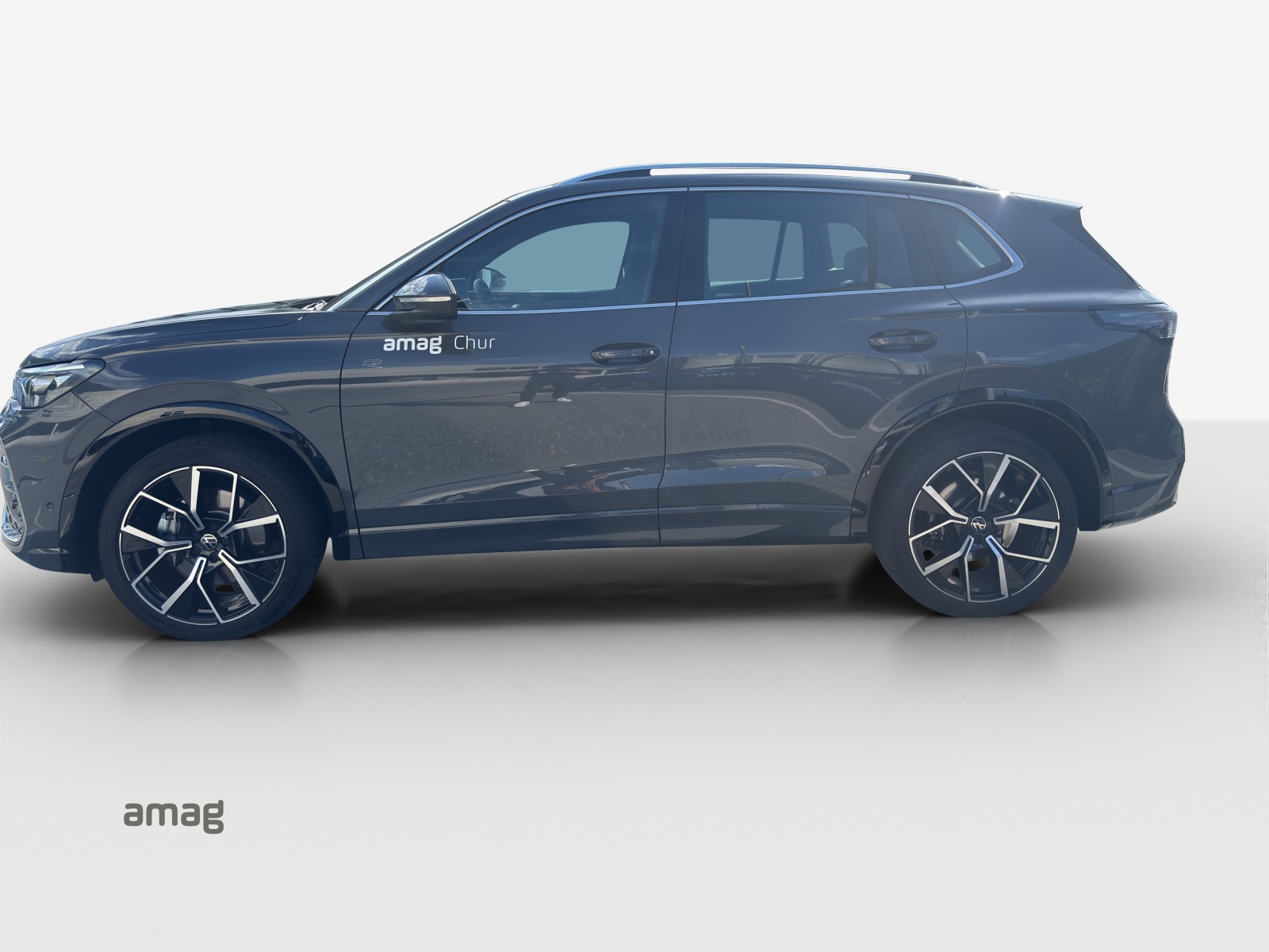 VW Tiguan 2.0 TSI DSG R-Line 4Motion-image-1