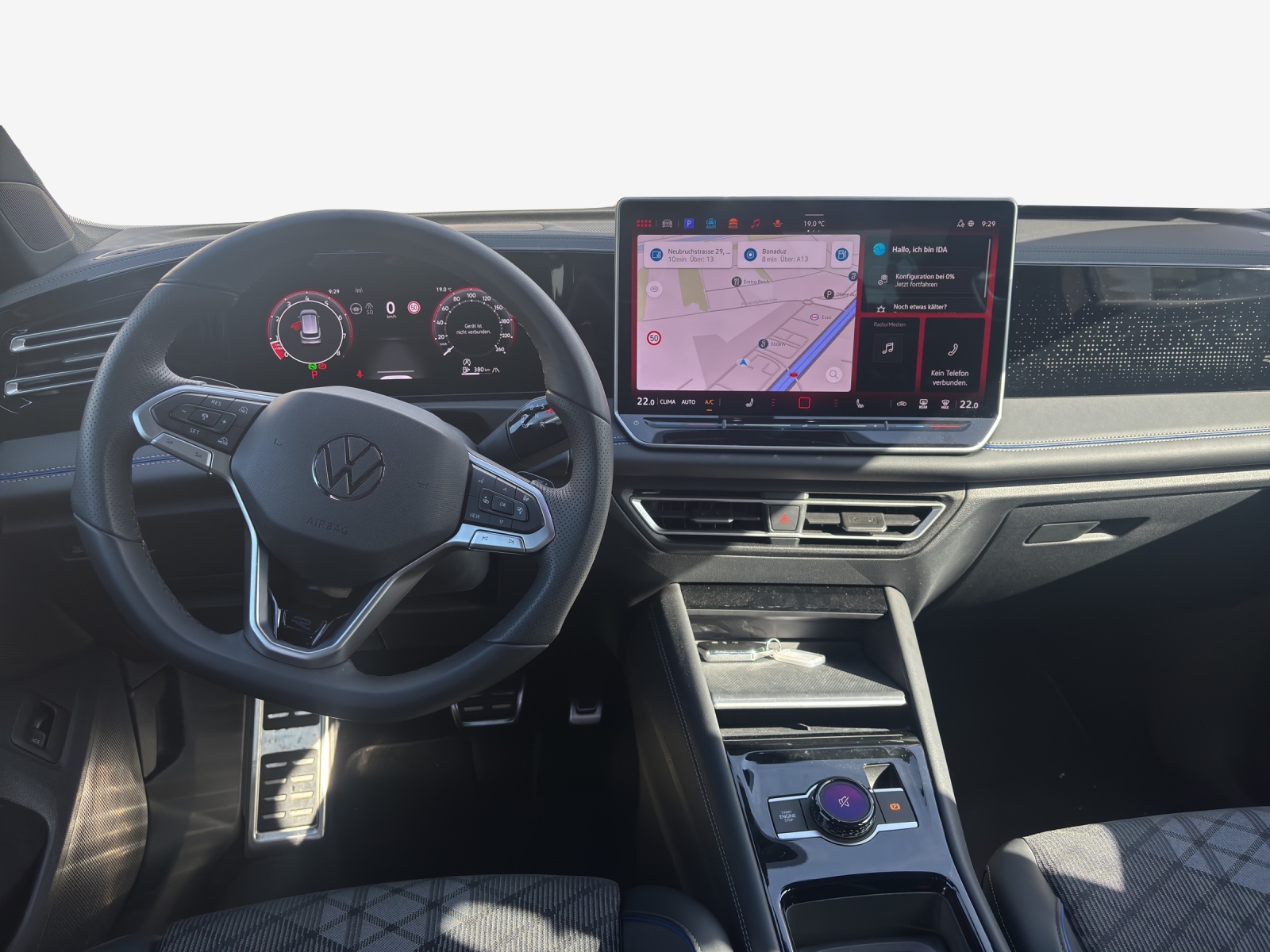 VW Tiguan 2.0 TSI DSG R-Line 4Motion-image-8