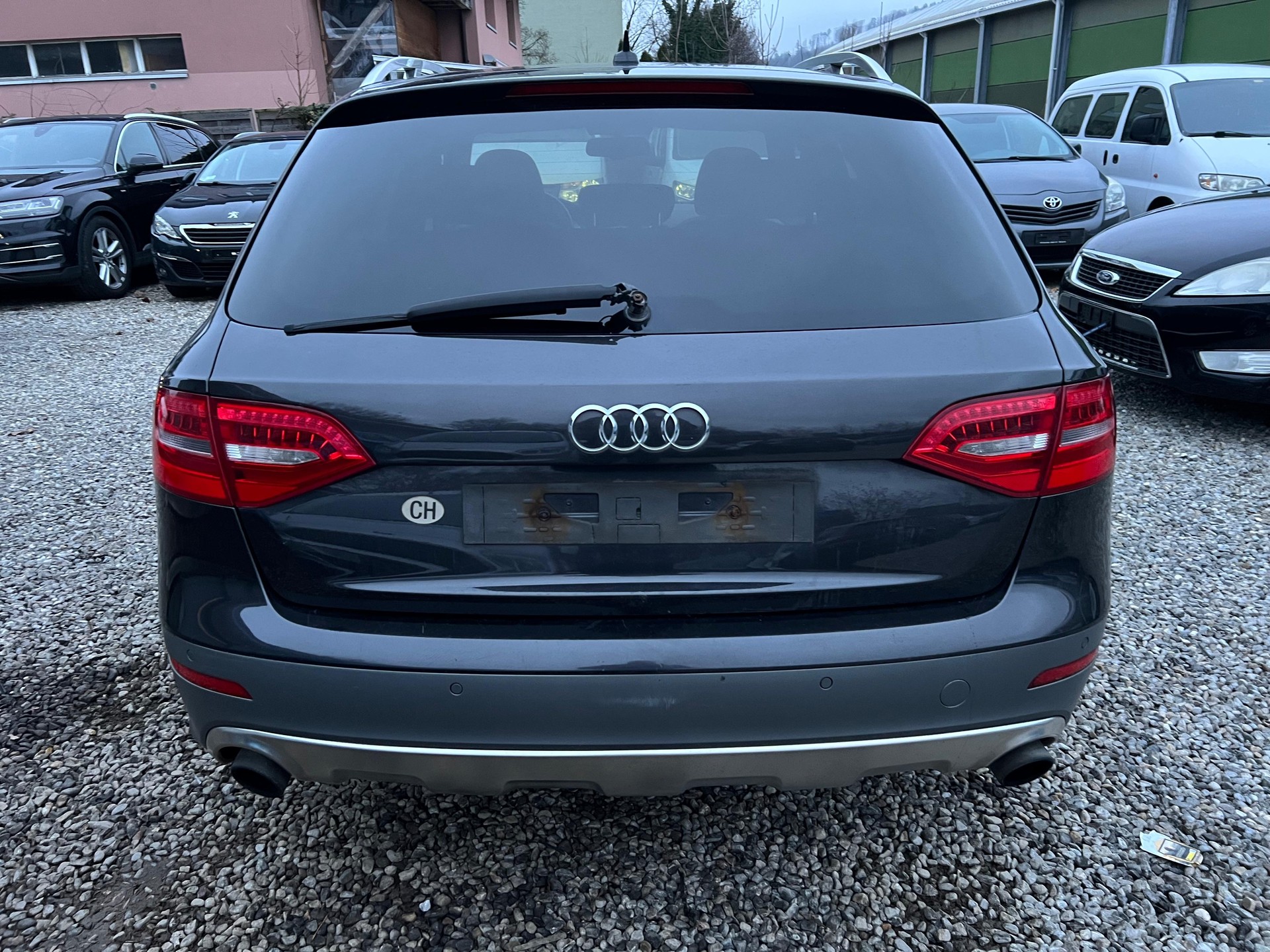 AUDI A4 allroad 2.0 TFSI quattro-image-4