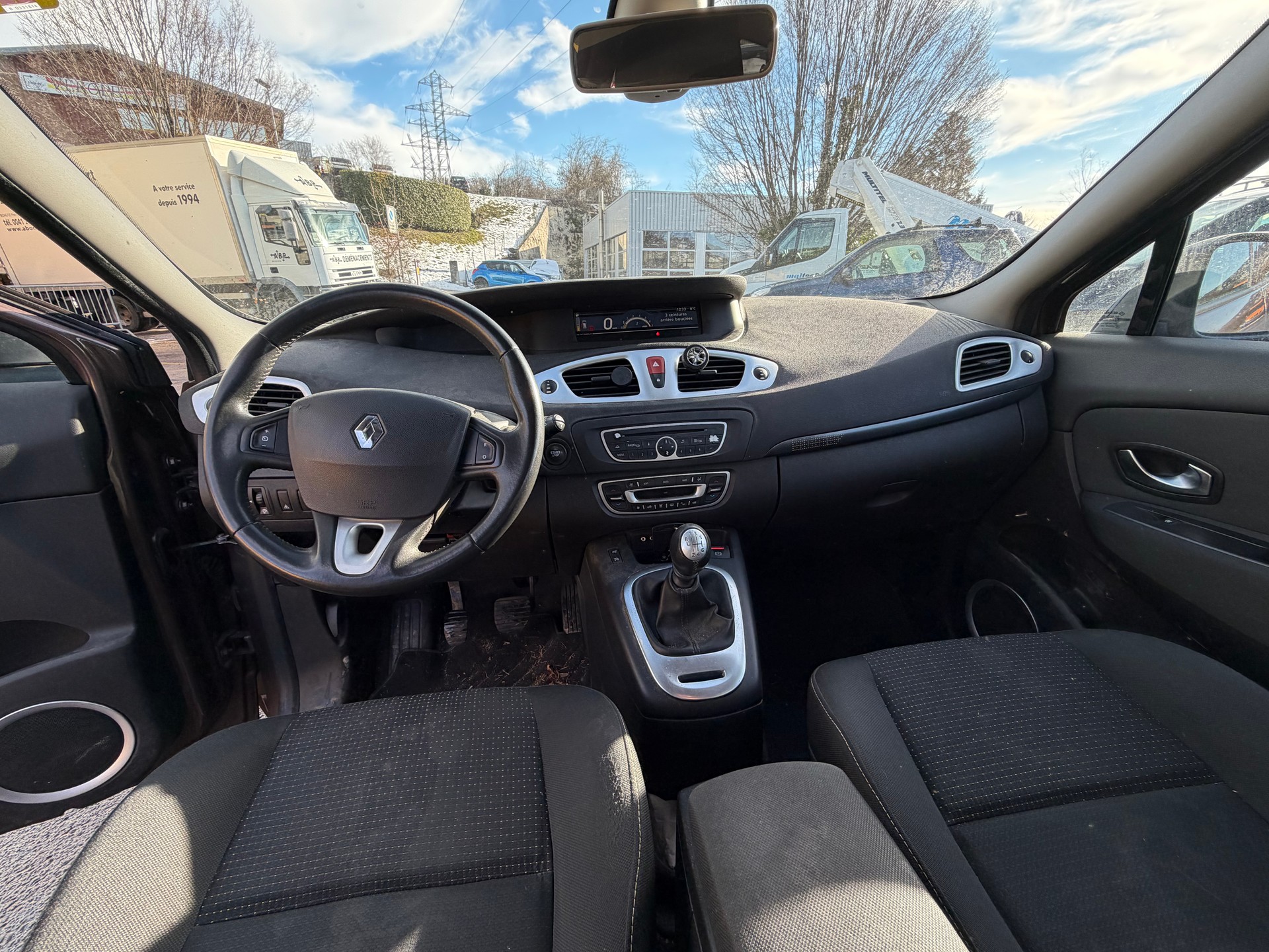 RENAULT Grand Scénic 1.4 16V Turbo Privilège-image-1